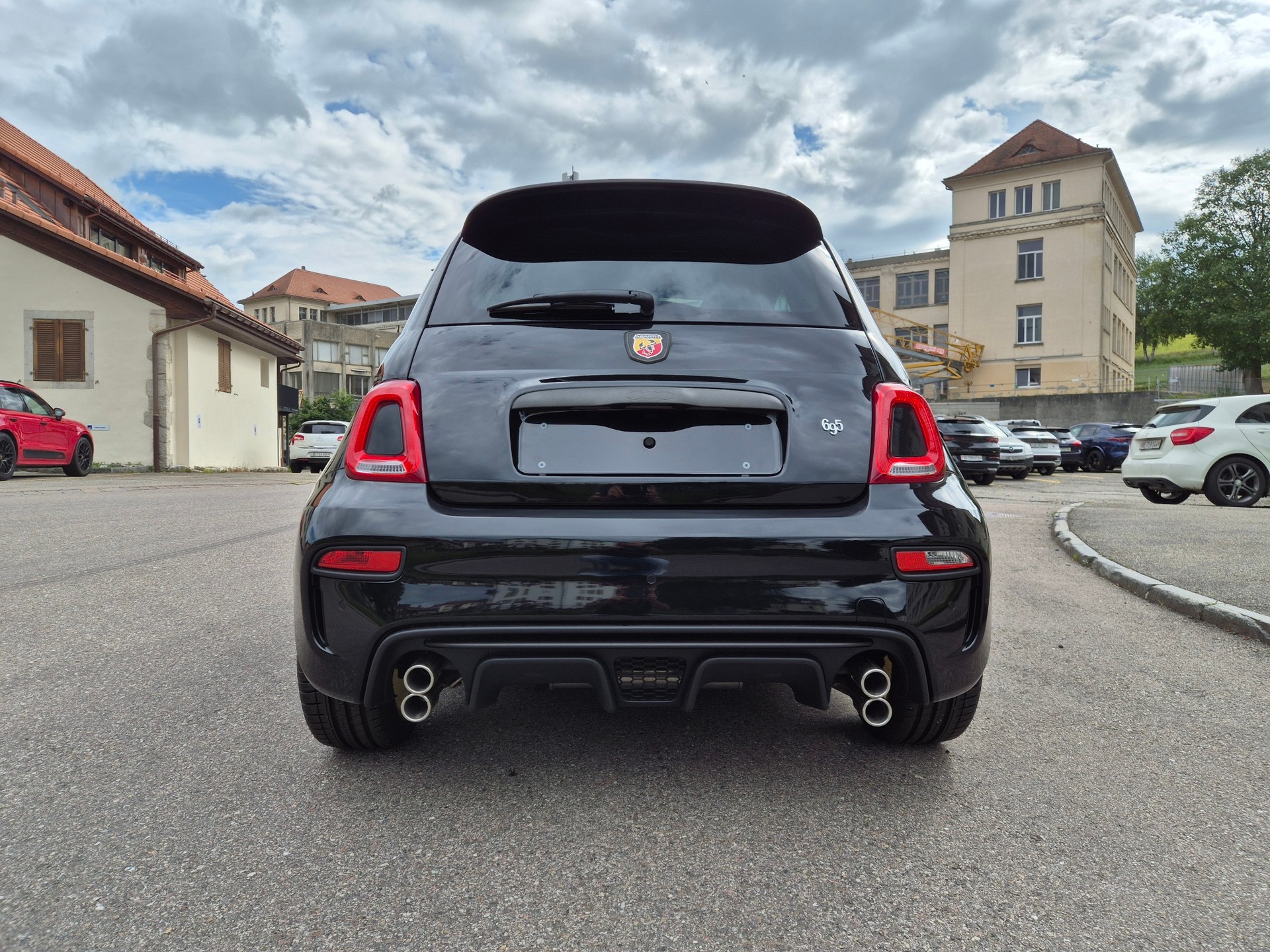 FIAT 695 1.4 16V Turbo Abarth Competizione 75 th Anniversario-image-3