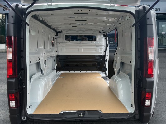 NISSAN Primastar130 3.0L1H1Acent-image-5