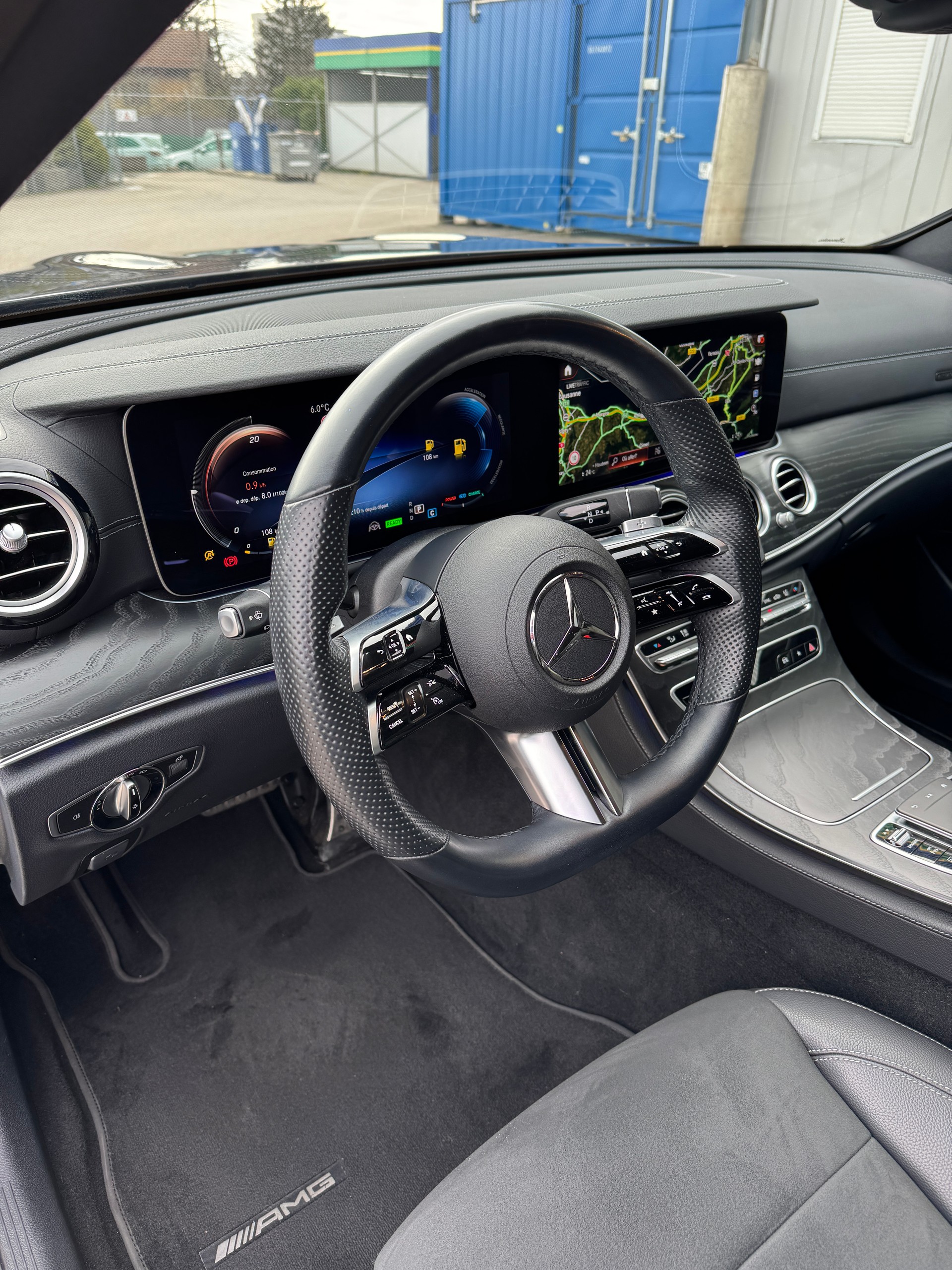 MERCEDES-BENZ E 220 d AMG Line 9G-Tronic-image-3