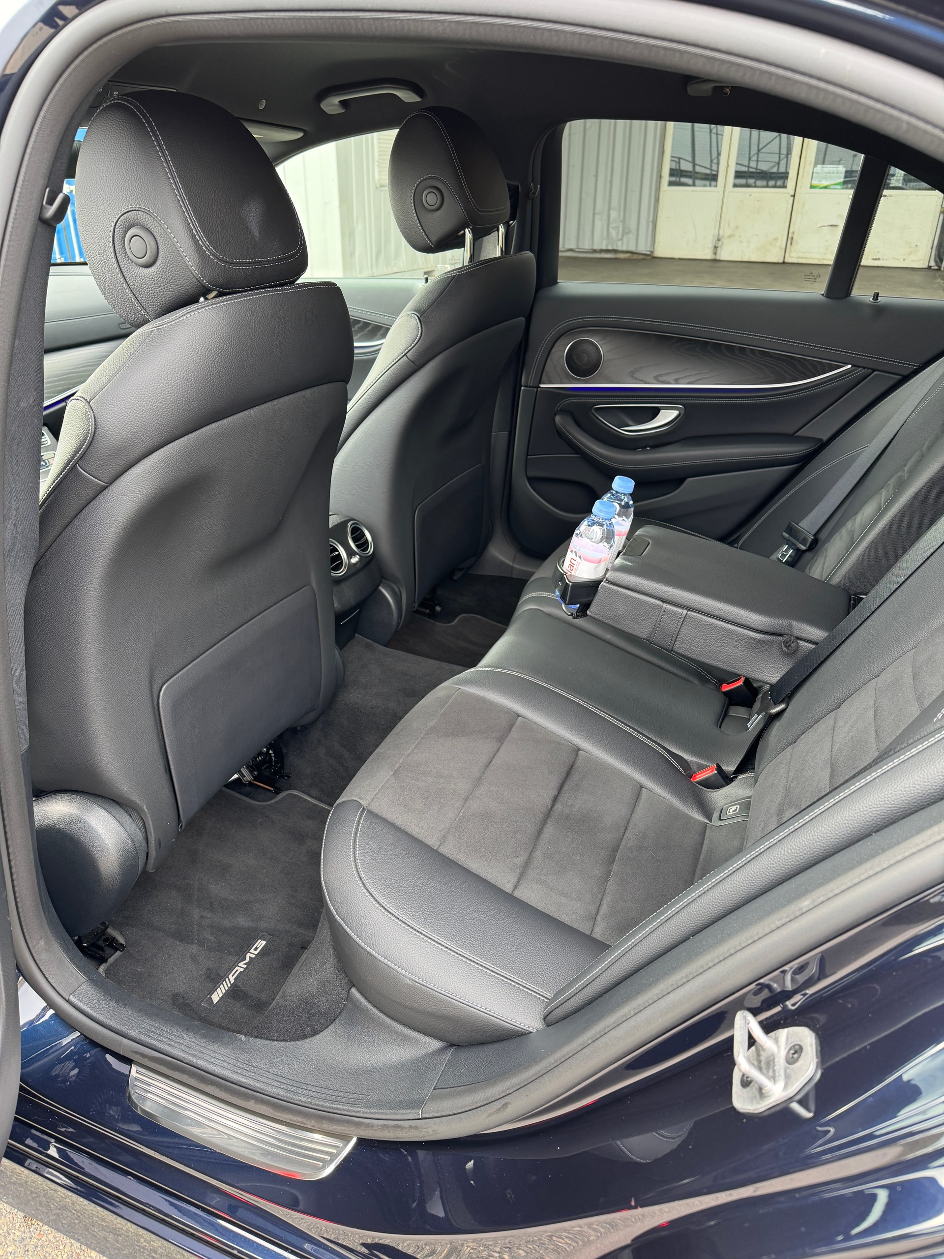 MERCEDES-BENZ E 220 d AMG Line 9G-Tronic-image-8