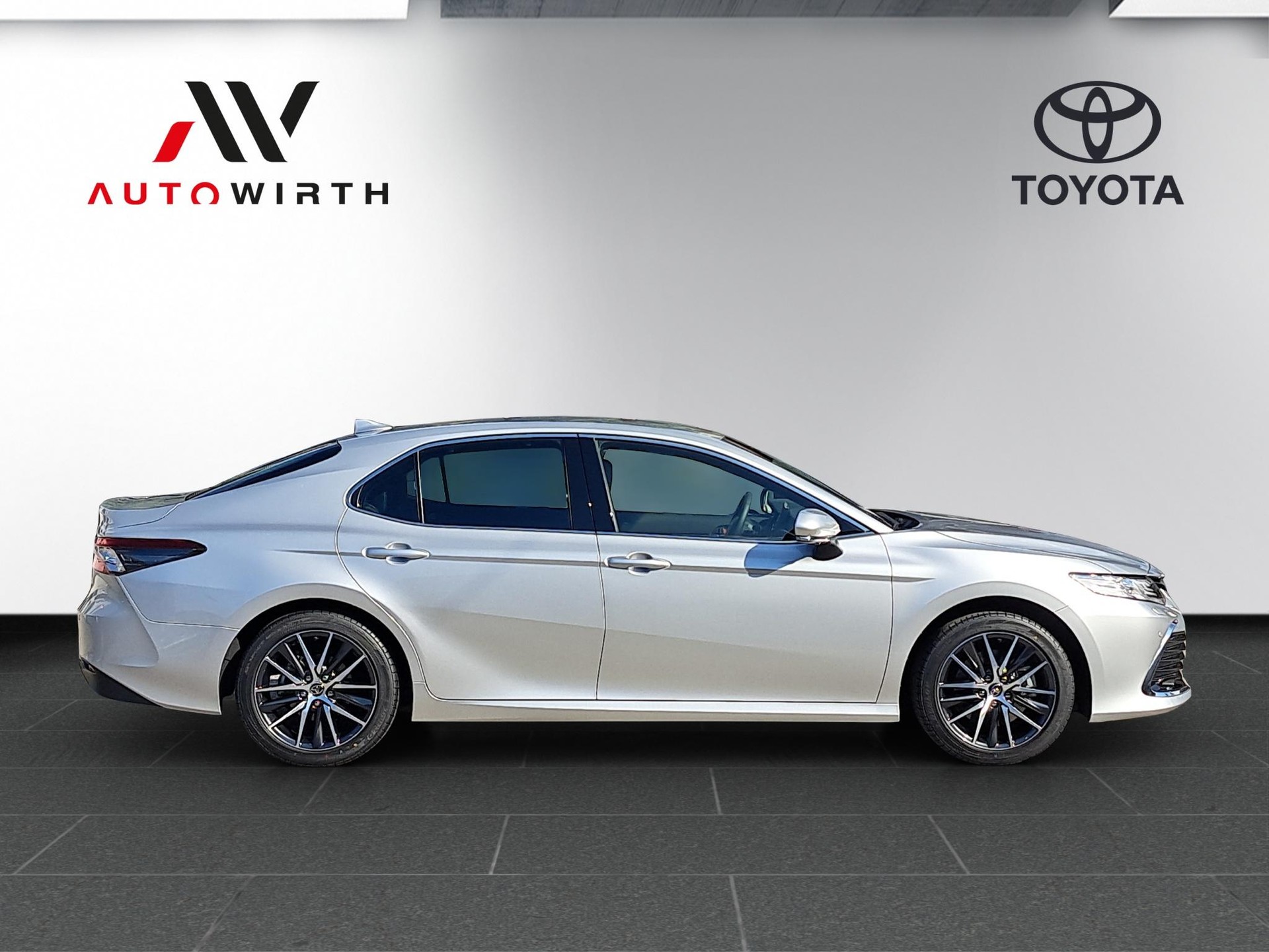 TOYOTA Camry 2.5 HSD Premium-image-3