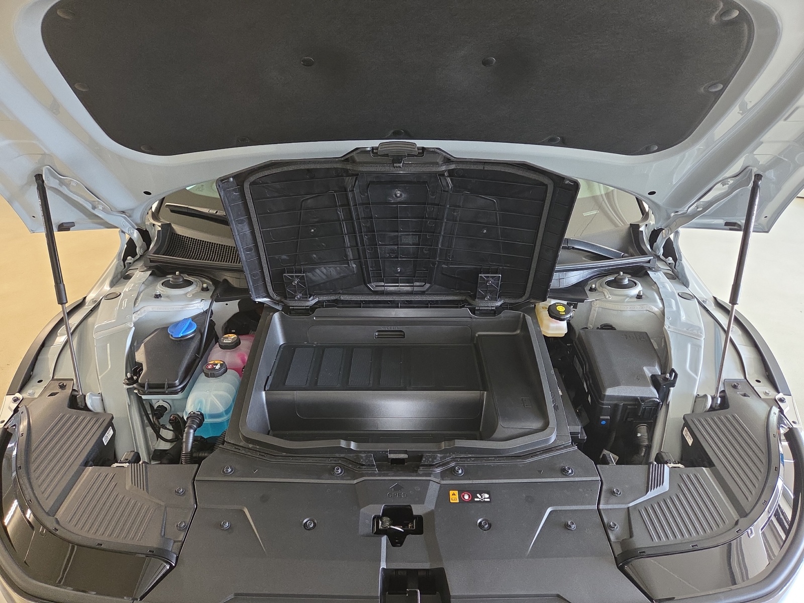 HYUNDAI Ioniq 5 77kWh Vertex 4WD-image-18