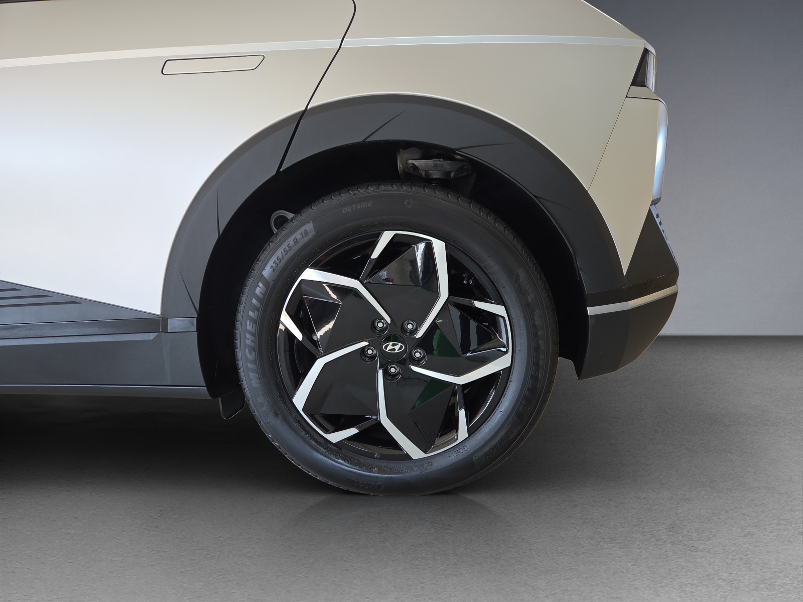 HYUNDAI Ioniq 5 77kWh Vertex 4WD-image-19