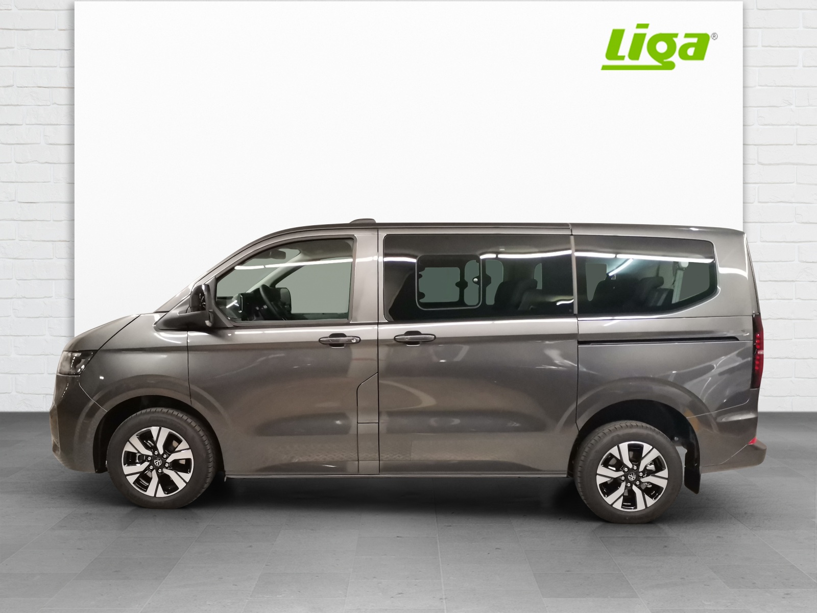 VW Caravelle 3500 2.0 TDI 150 Life-image-0