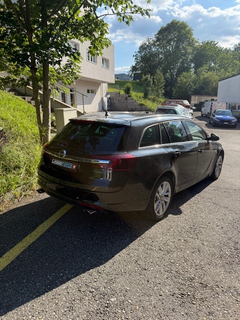 OPEL Insignia Sports Tourer 2.0 Turbo Edition 4WD-image-3
