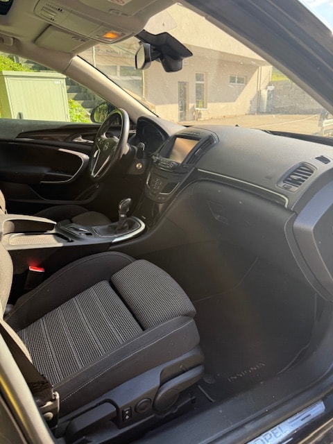 OPEL Insignia Sports Tourer 2.0 Turbo Edition 4WD-image-5