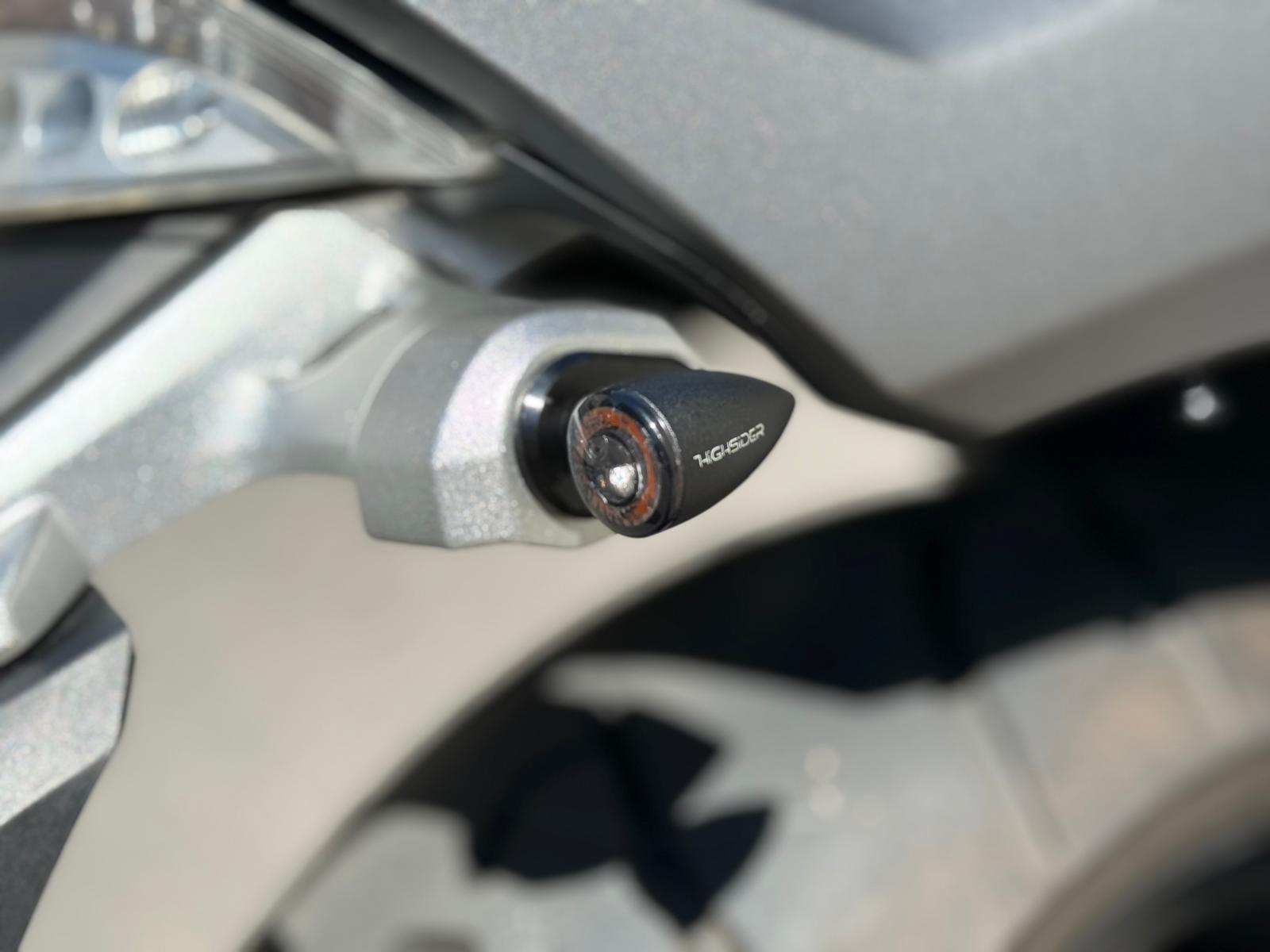 YAMAHA V-MAX-image-8