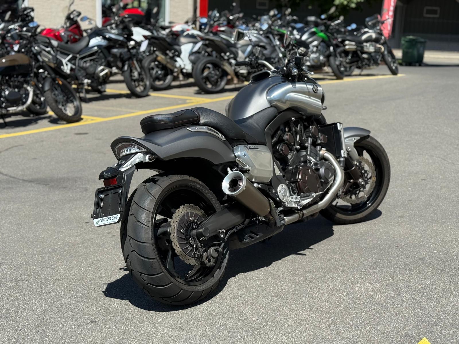 YAMAHA V-MAX-image-6