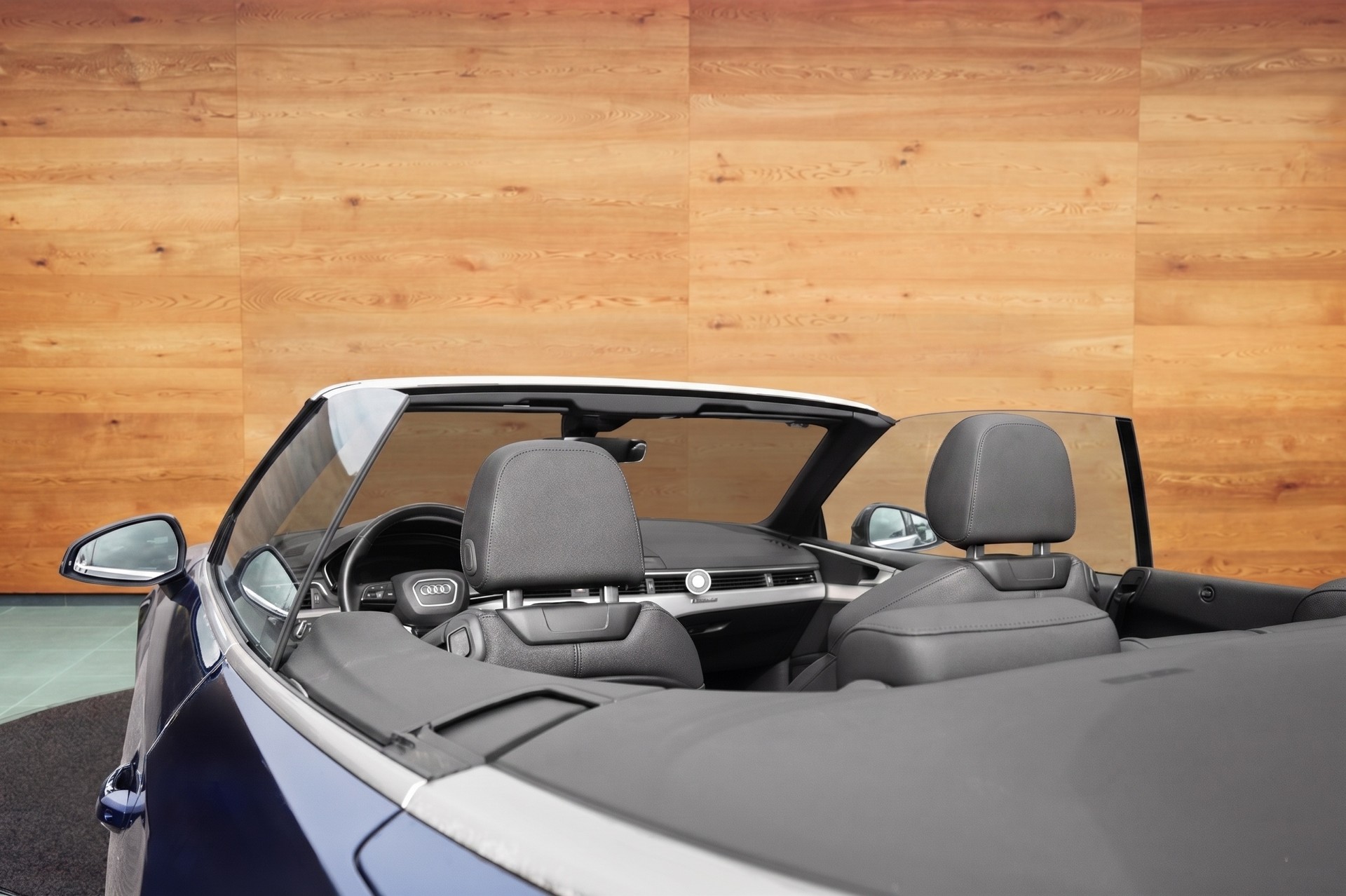 AUDI A5 Cabriolet Advanced 40 TFSI quattro S tronic-image-2