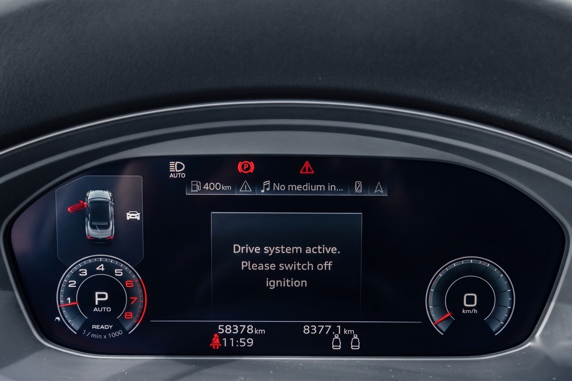 AUDI A5 Cabriolet Advanced 40 TFSI quattro S tronic-image-5