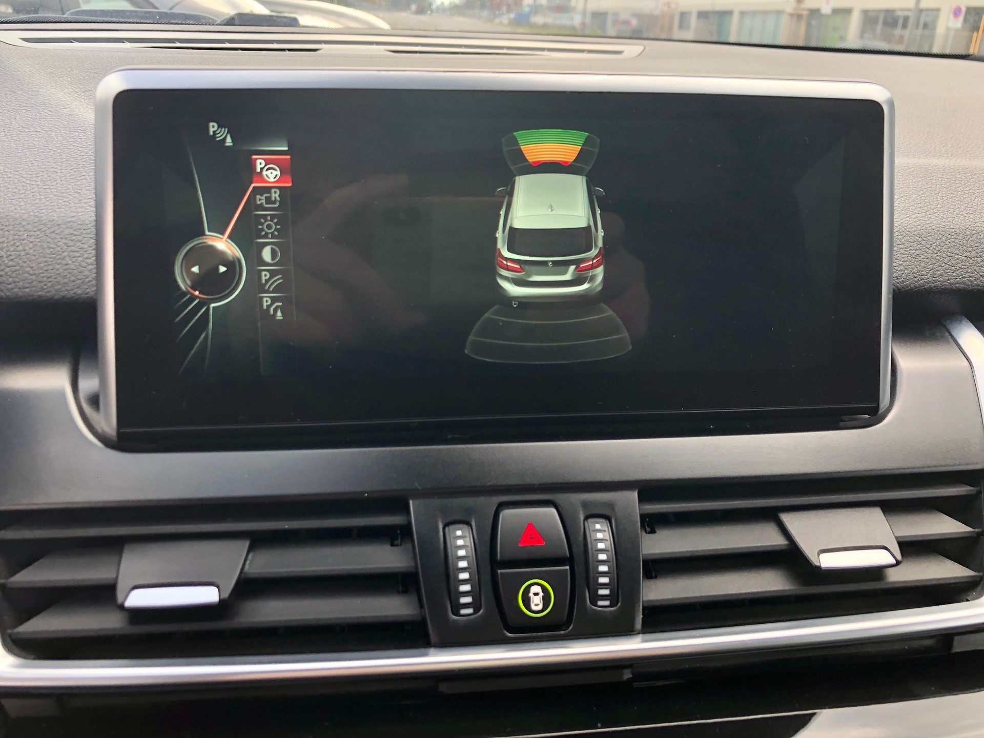 BMW 216d Active Tourer-image-13