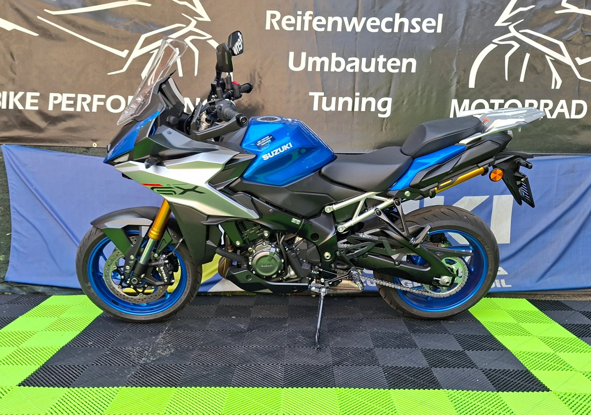 SUZUKI GSX-S 1000 GX Travel