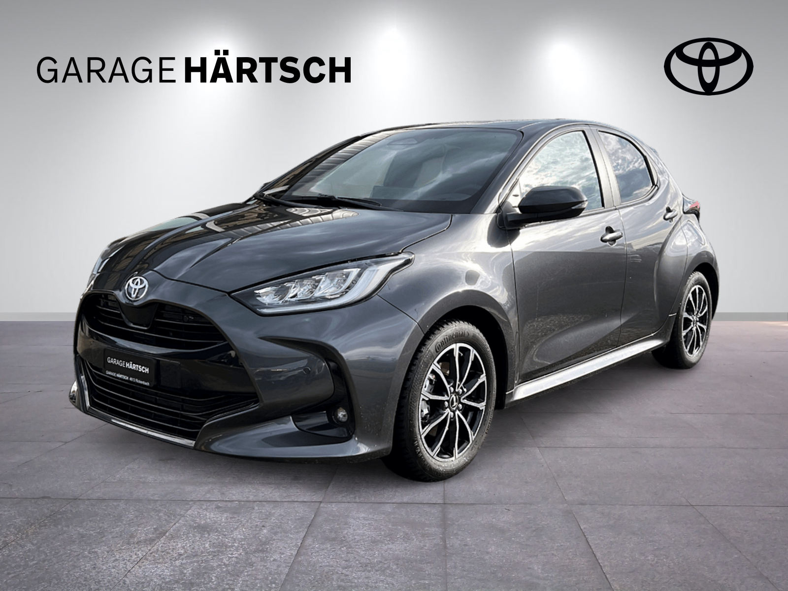 TOYOTA Yaris 1.5 VVT-i HSD Premium-image-0