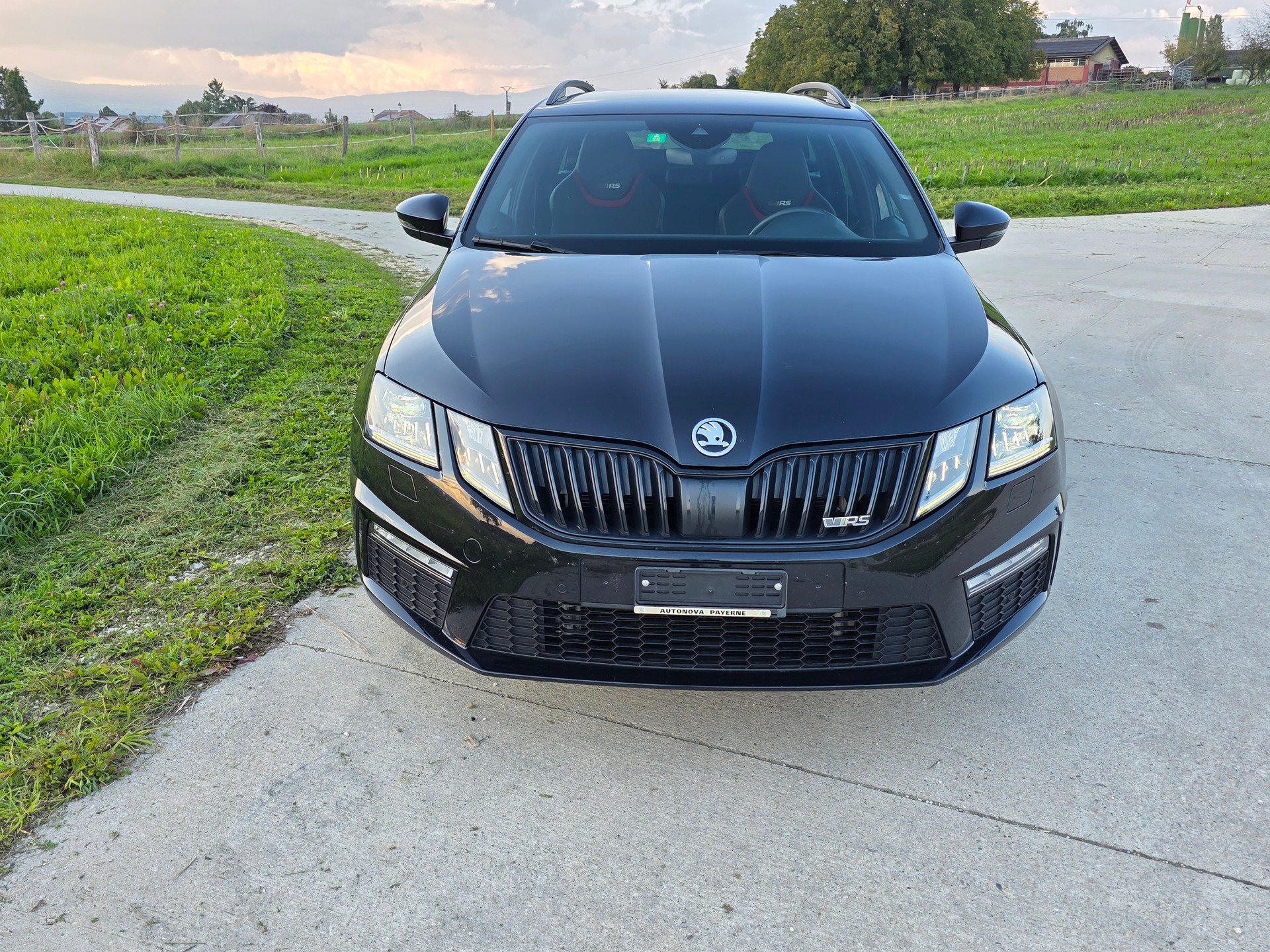 SKODA Octavia Combi 2.0 TSI RS DSG-image-1