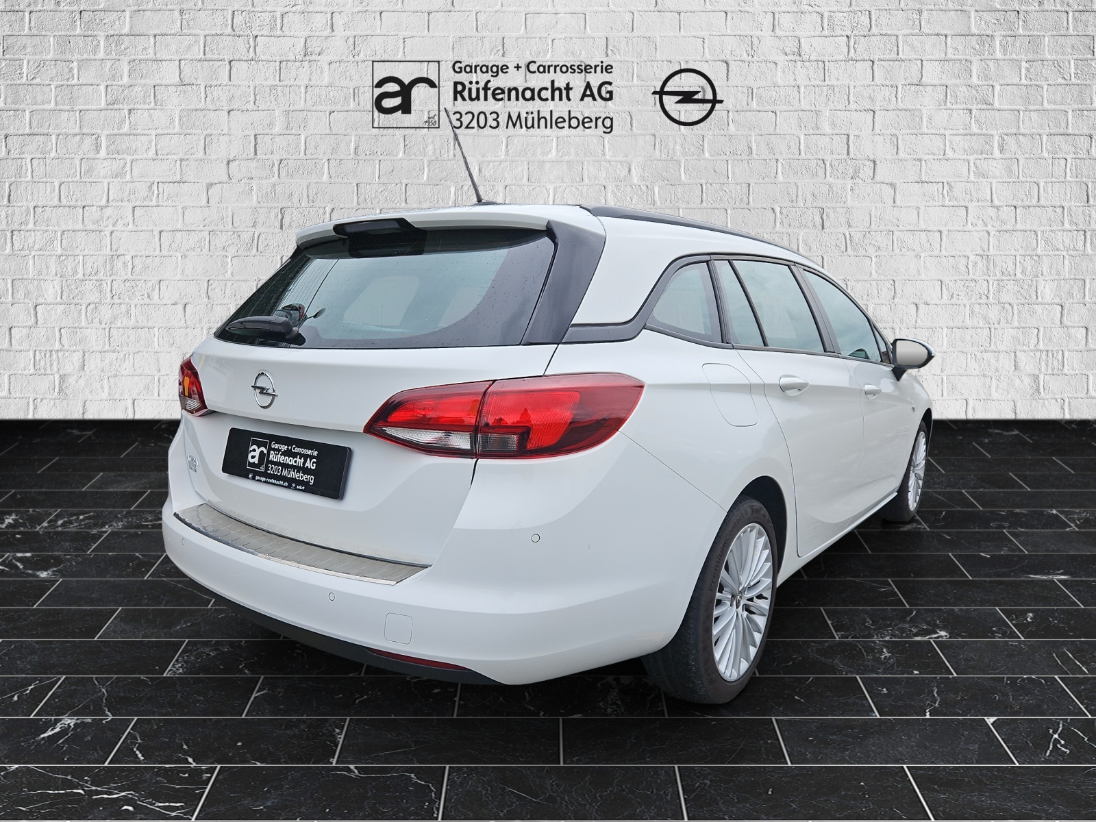 OPEL Astra Sports Tourer 1.2 T 145 Edition S/S-image-1