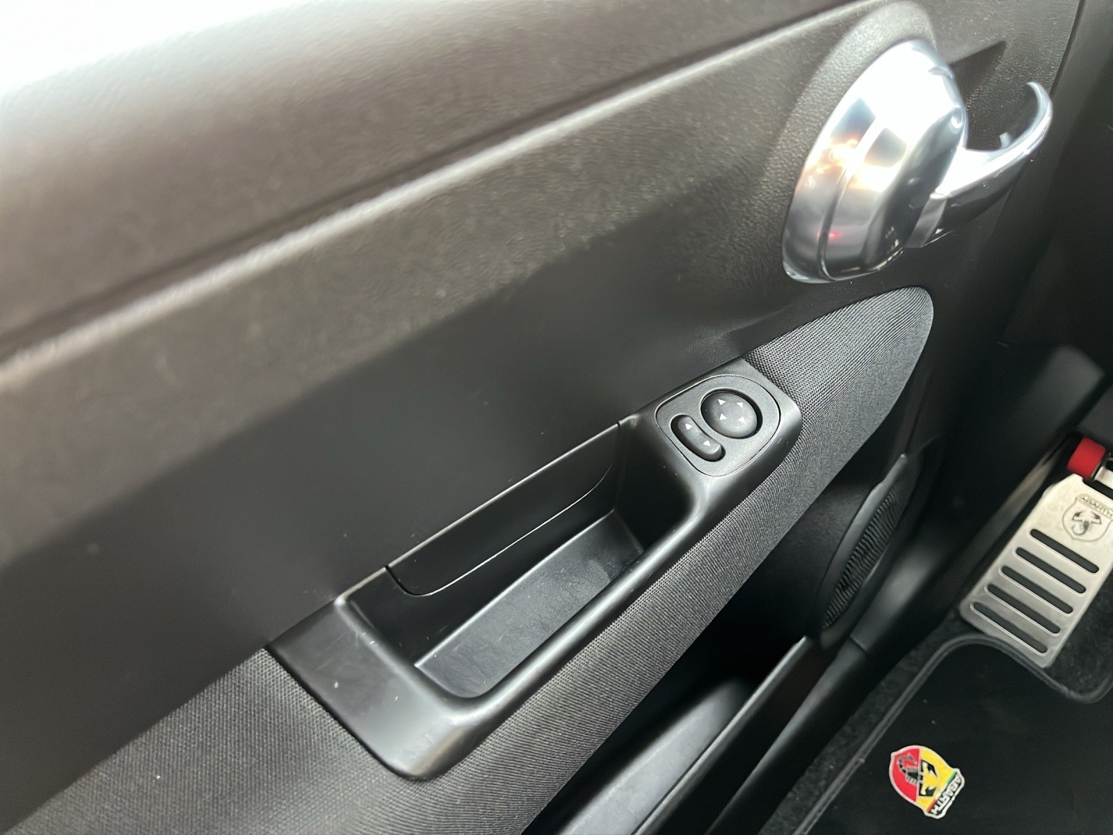 FIAT 595C 1.4 16V Turbo Abarth F595-image-14