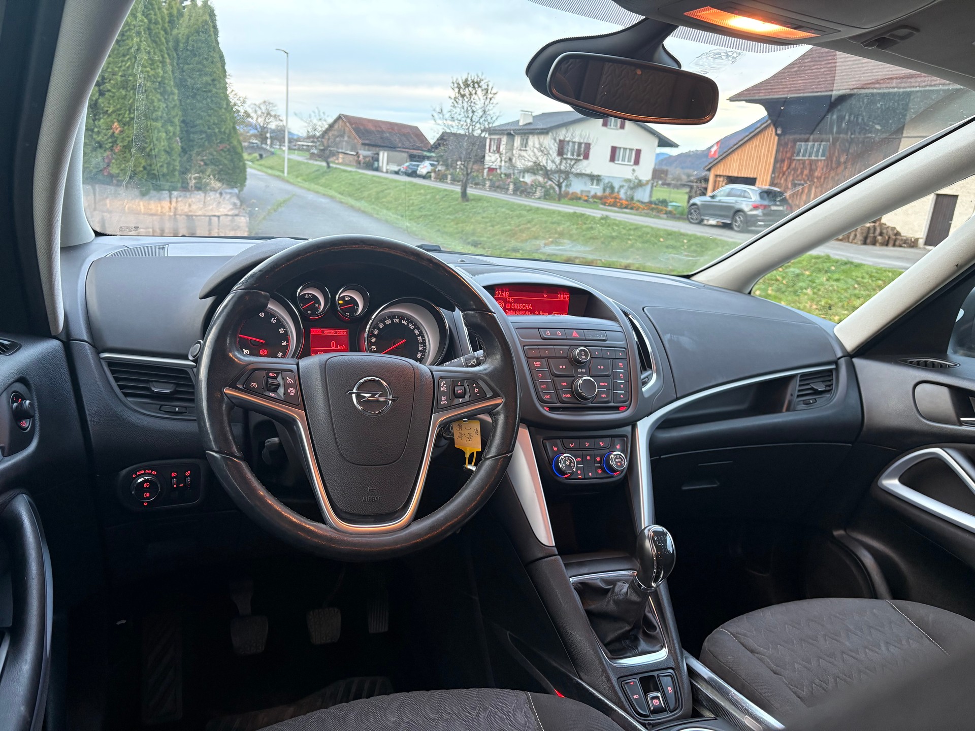 OPEL Zafira Tourer 1.4i 16V Cosmo-image-6