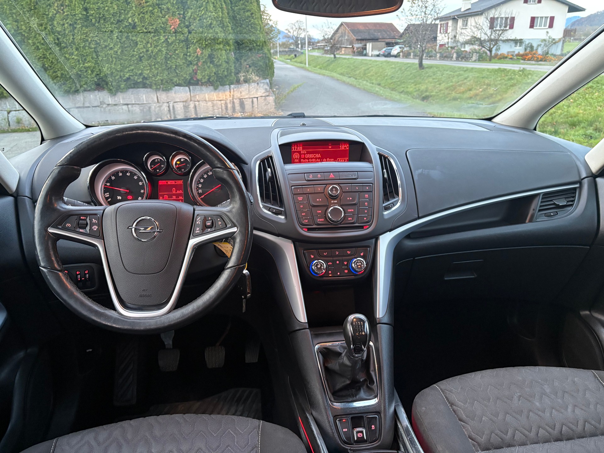 OPEL Zafira Tourer 1.4i 16V Cosmo-image-7