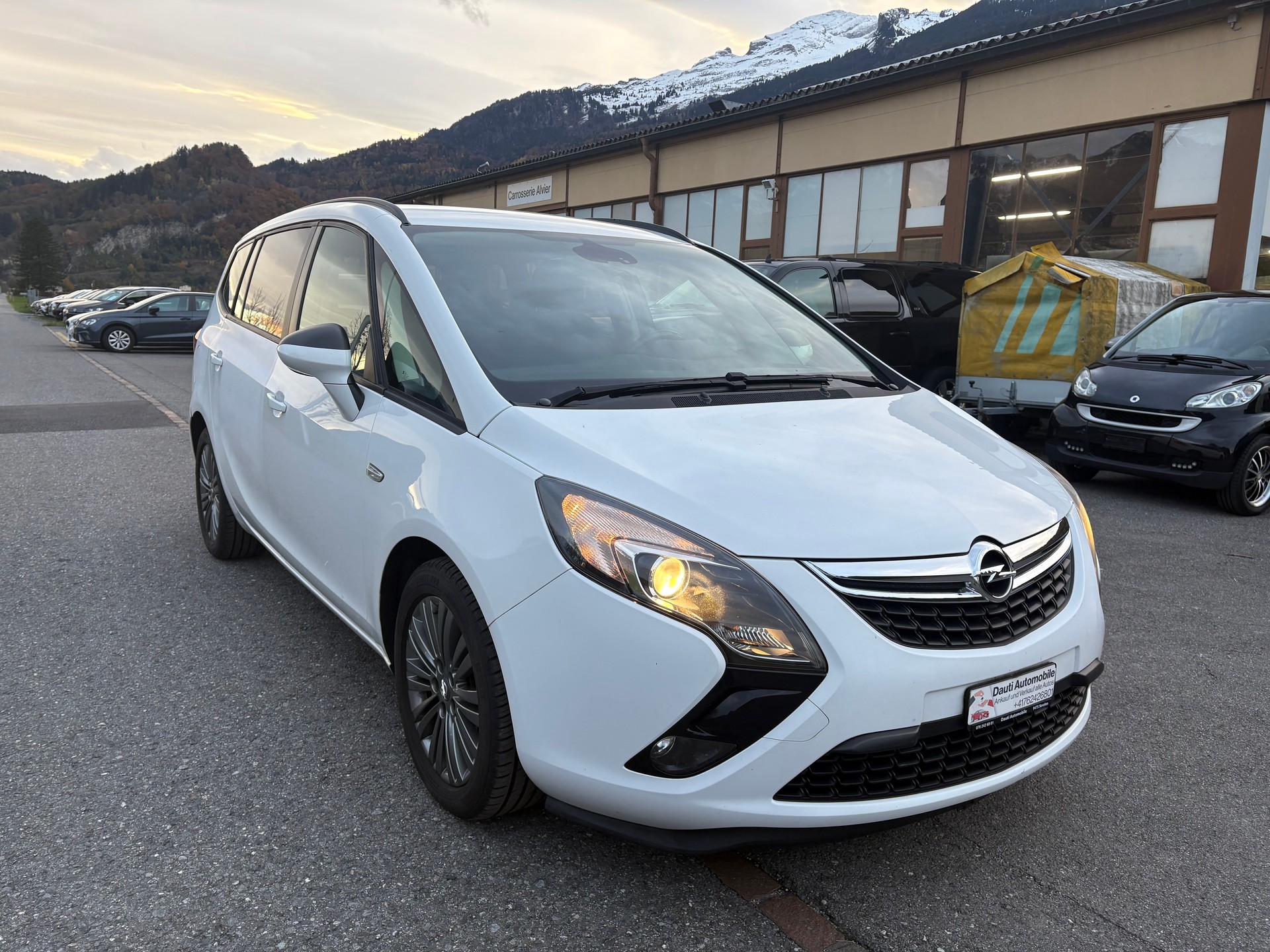 OPEL Zafira Tourer 1.4i 16V Cosmo-image-2
