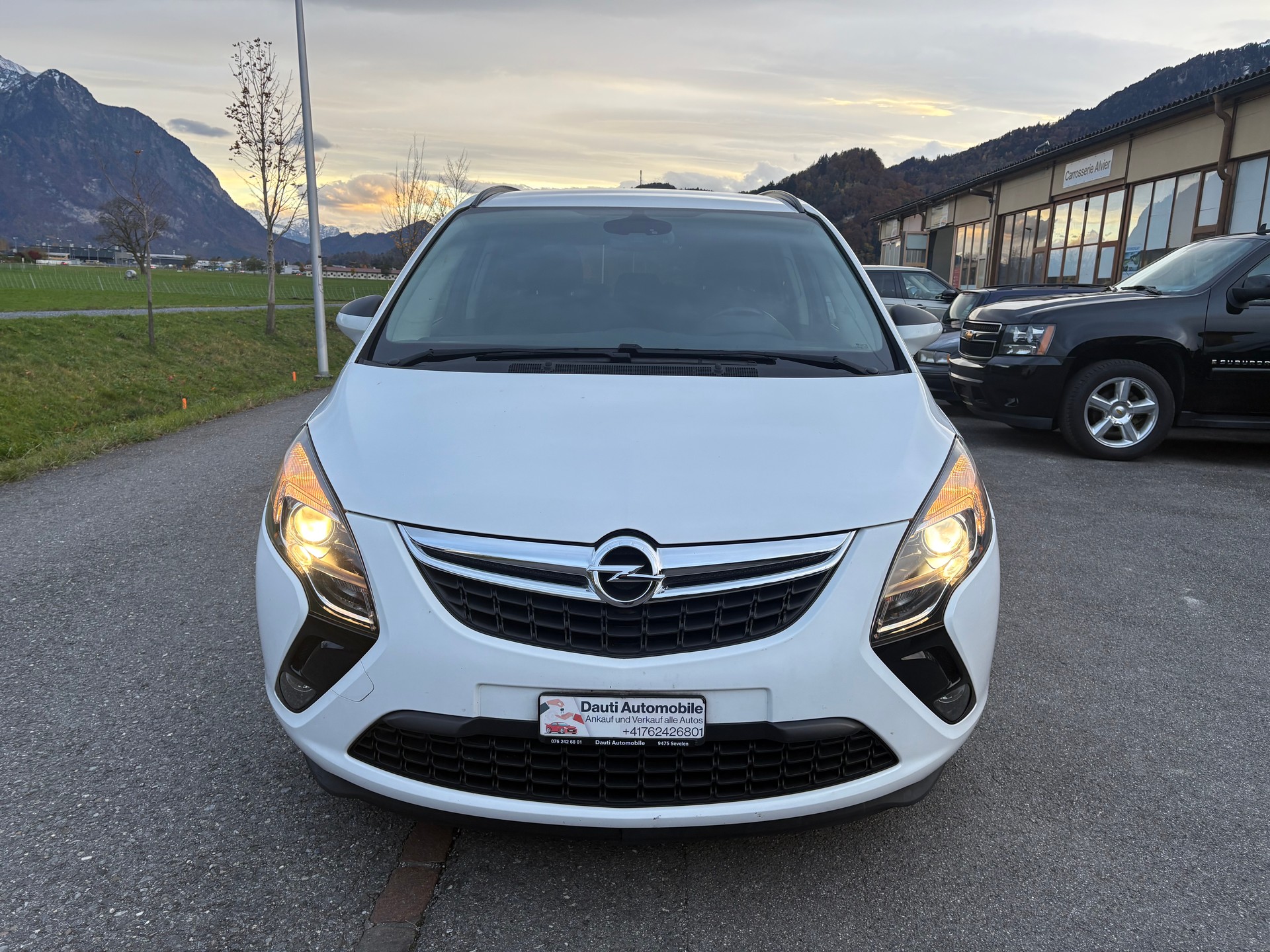 OPEL Zafira Tourer 1.4i 16V Cosmo-image-1