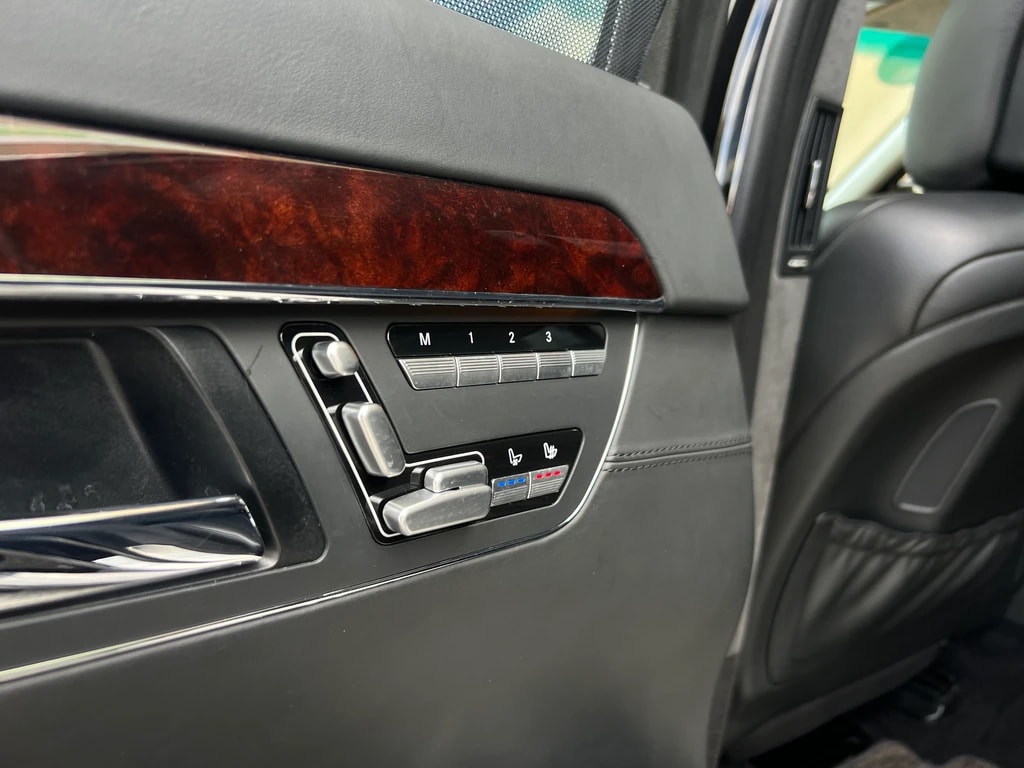 MERCEDES-BENZ S 63 AMG L 7G-Tronic-image-24