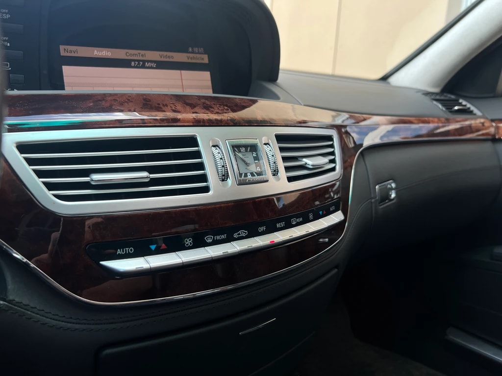MERCEDES-BENZ S 63 AMG L 7G-Tronic-image-14