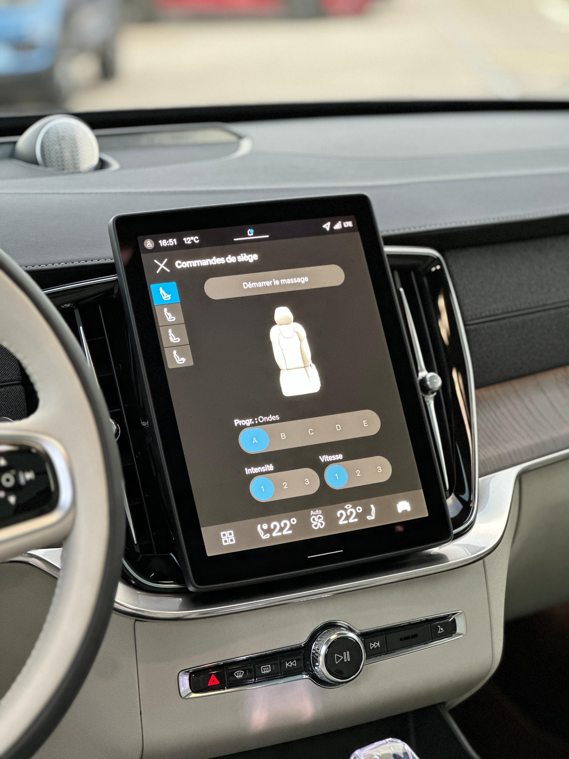 VOLVO XC90 2.0 T8 TE Ultra XCLUSIVE Dark eAWD-image-10