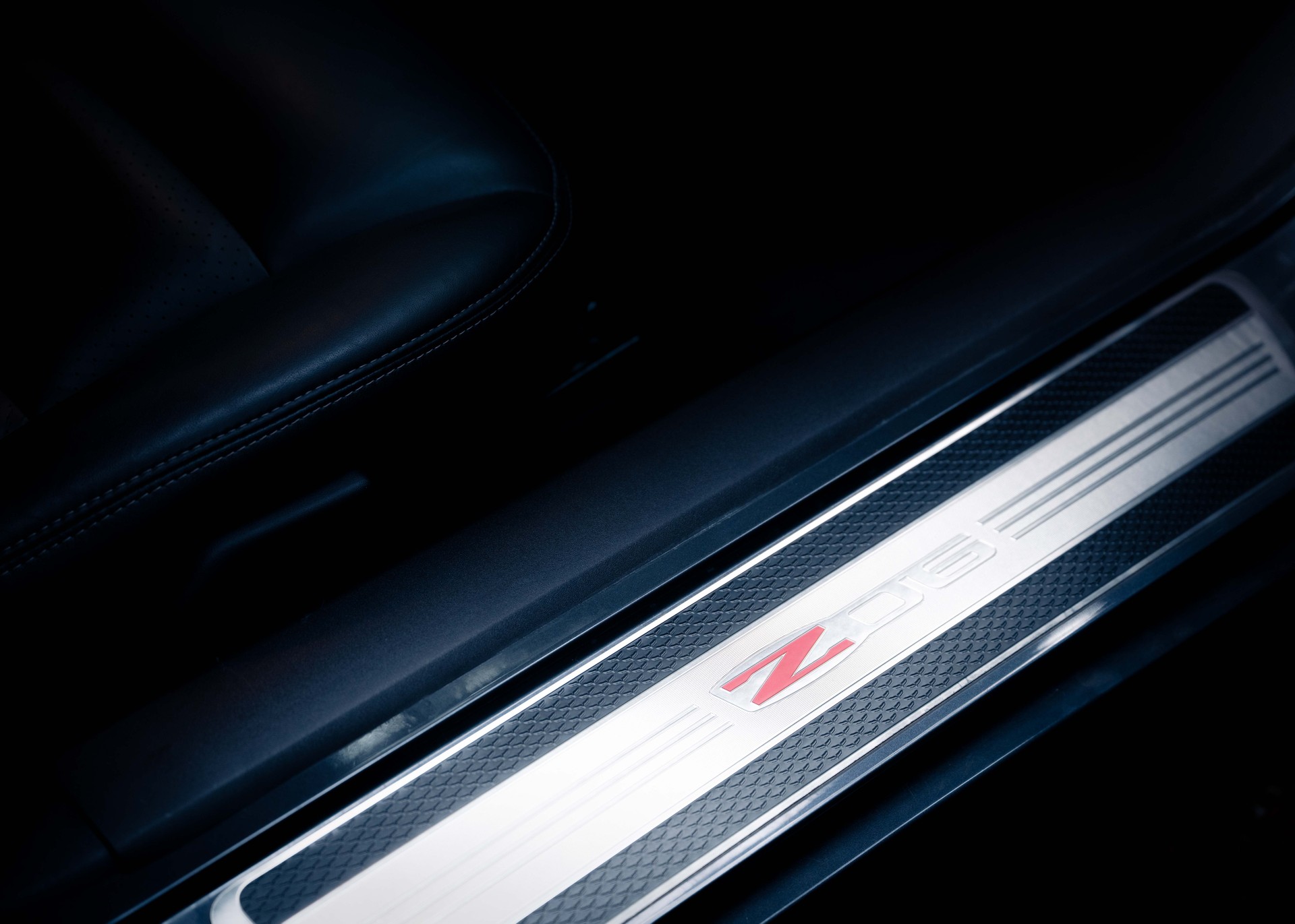CHEVROLET Z06-image-12