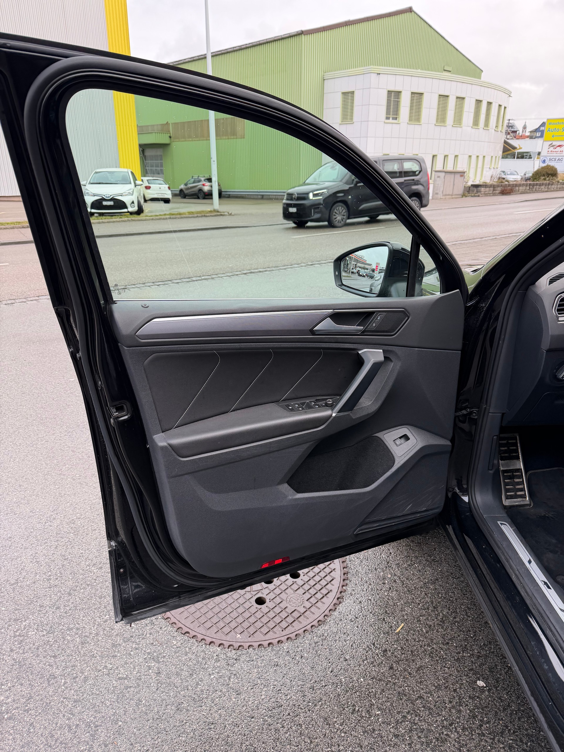 VW Tiguan 2.0TSI Highline 4Motion DSG-image-5