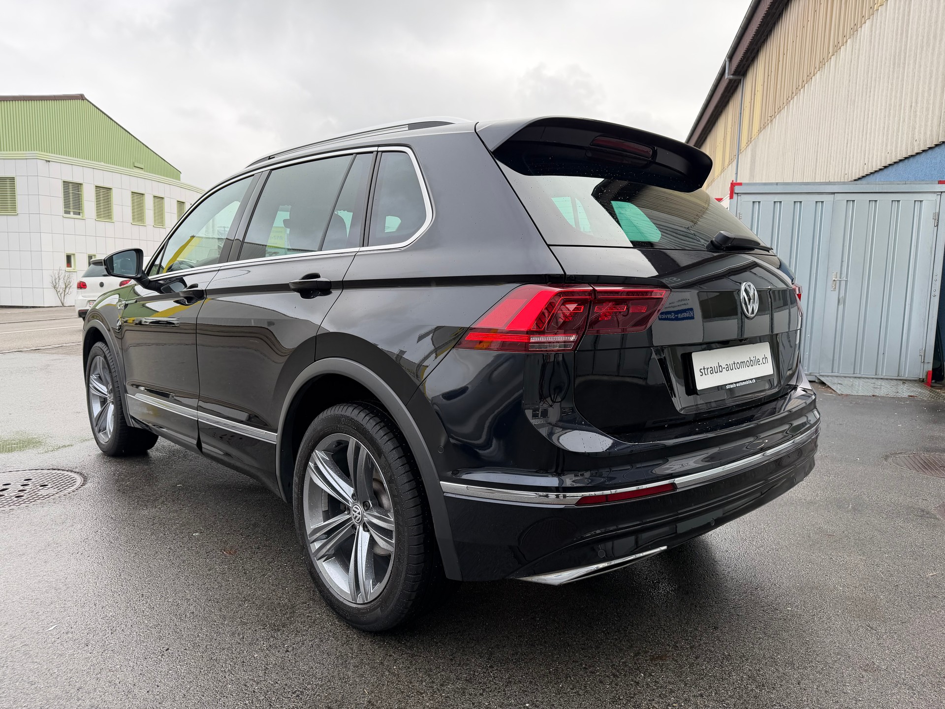 VW Tiguan 2.0TSI Highline 4Motion DSG-image-2
