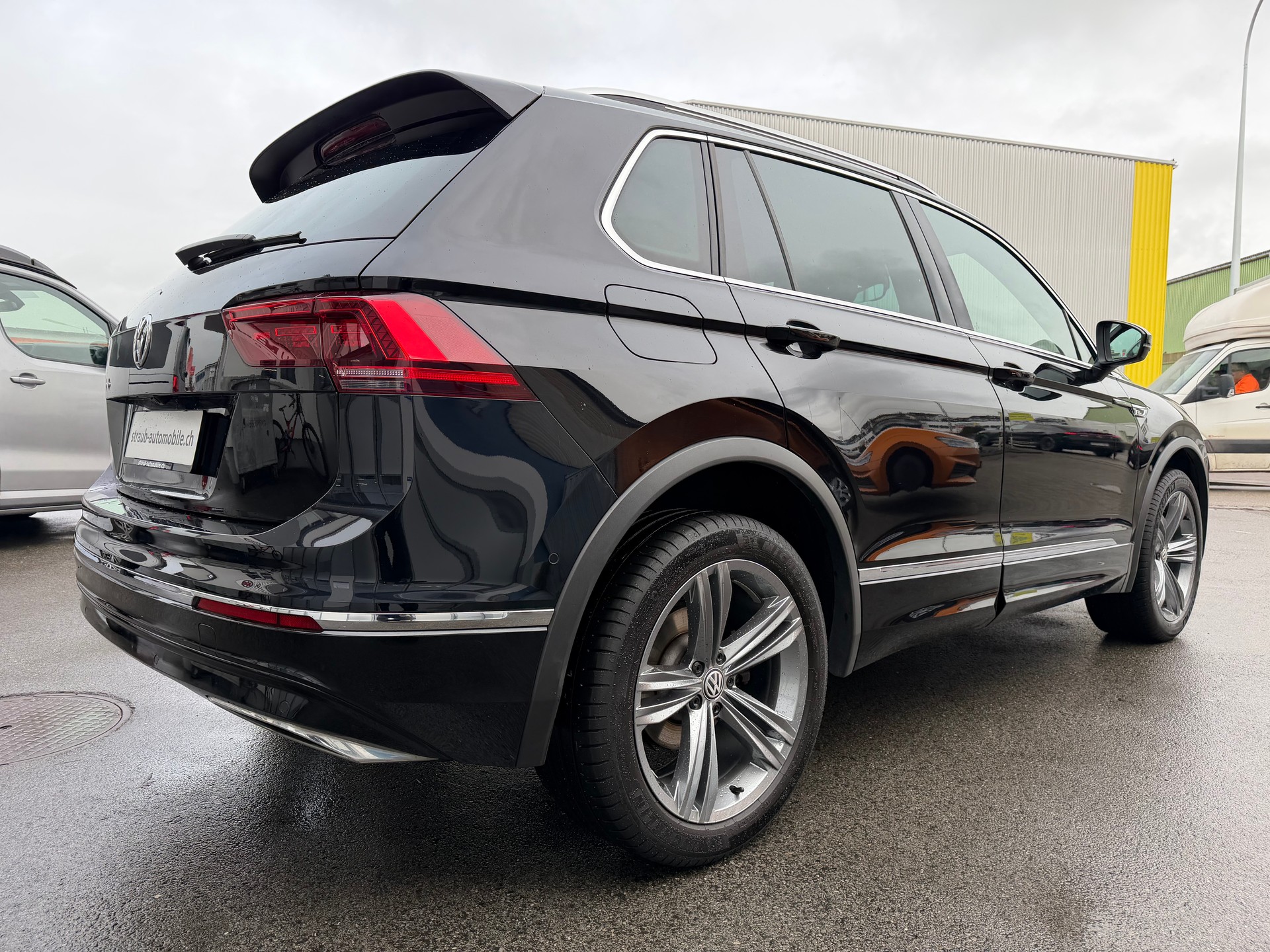 VW Tiguan 2.0TSI Highline 4Motion DSG-image-3