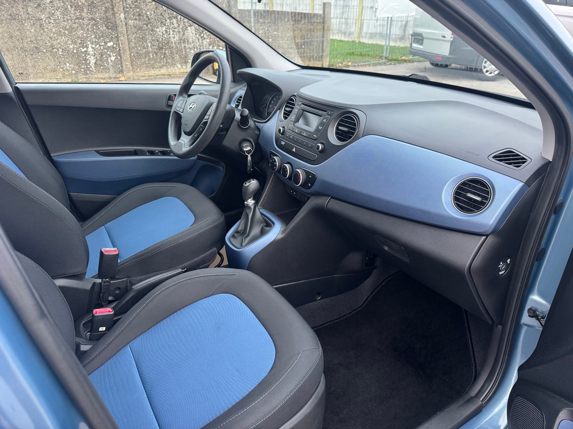 HYUNDAI i10 1.0 Amplia-image-8