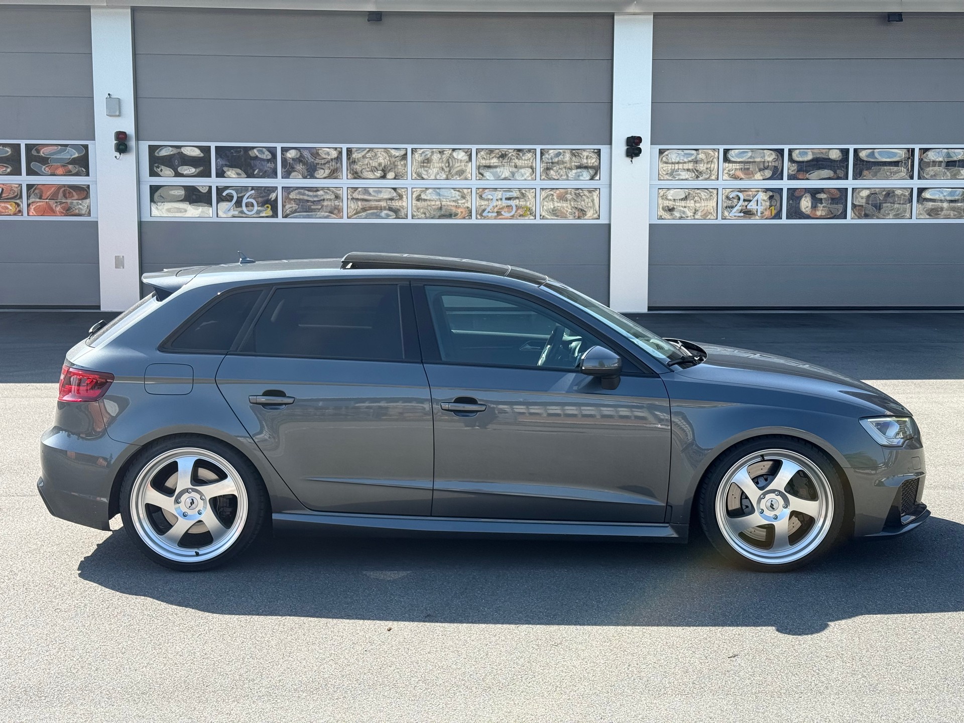 AUDI RS3 2.5 TSI quattro S-tronic-showroom-element-2