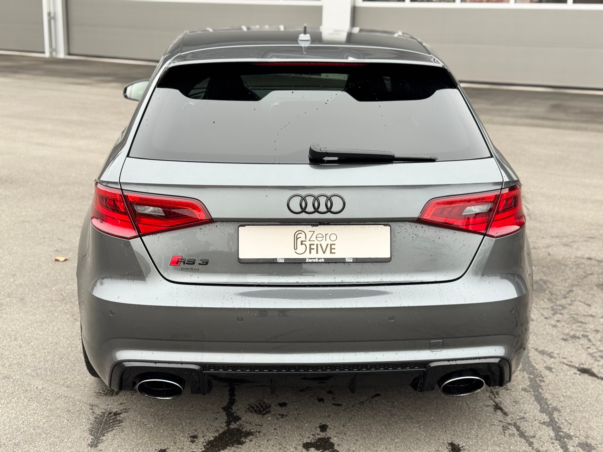 AUDI RS3 2.5 TSI quattro S-tronic-image-4