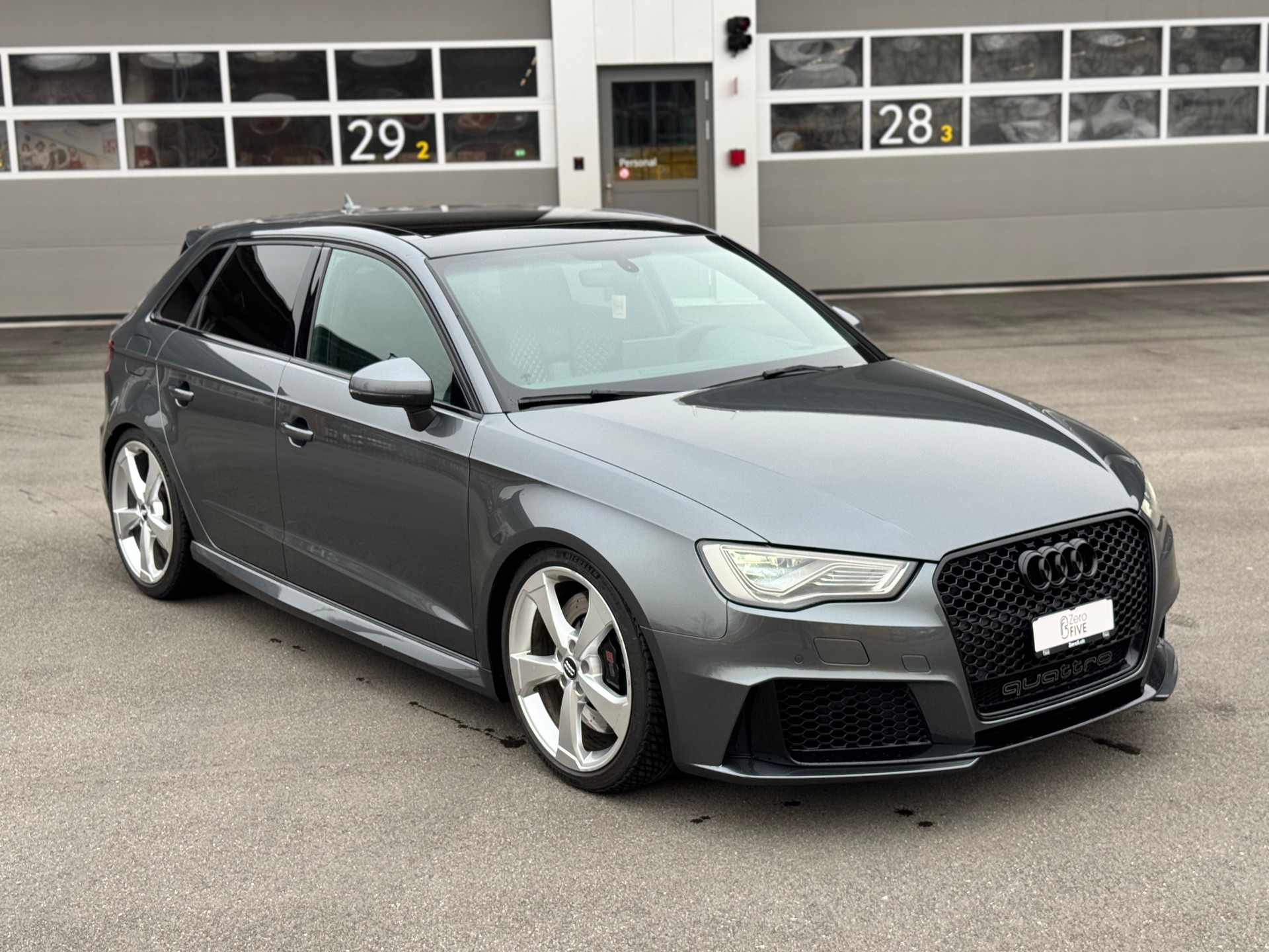 AUDI RS3 2.5 TSI quattro S-tronic-image-0