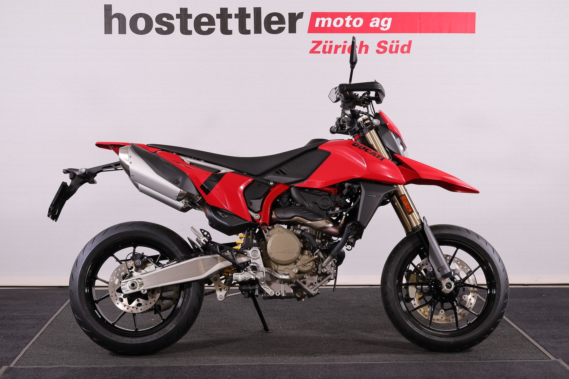 DUCATI 698 Hypermotard Mono-showroom-element-3