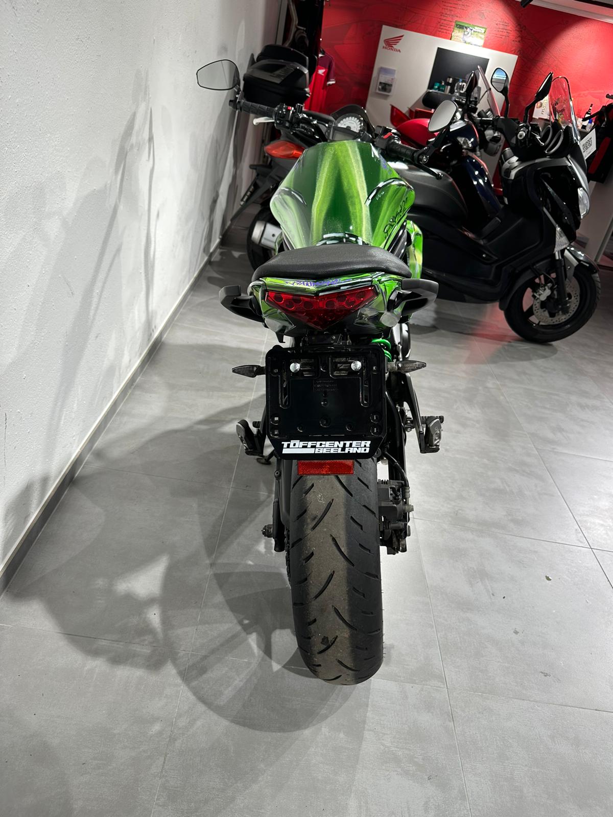 KAWASAKI ER-6 n ABS-showroom-element-3