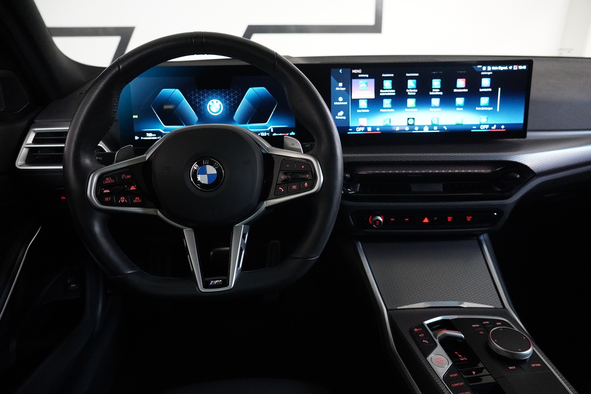BMW 320d xDrive 48V Touring Steptronic M Sport-image-20