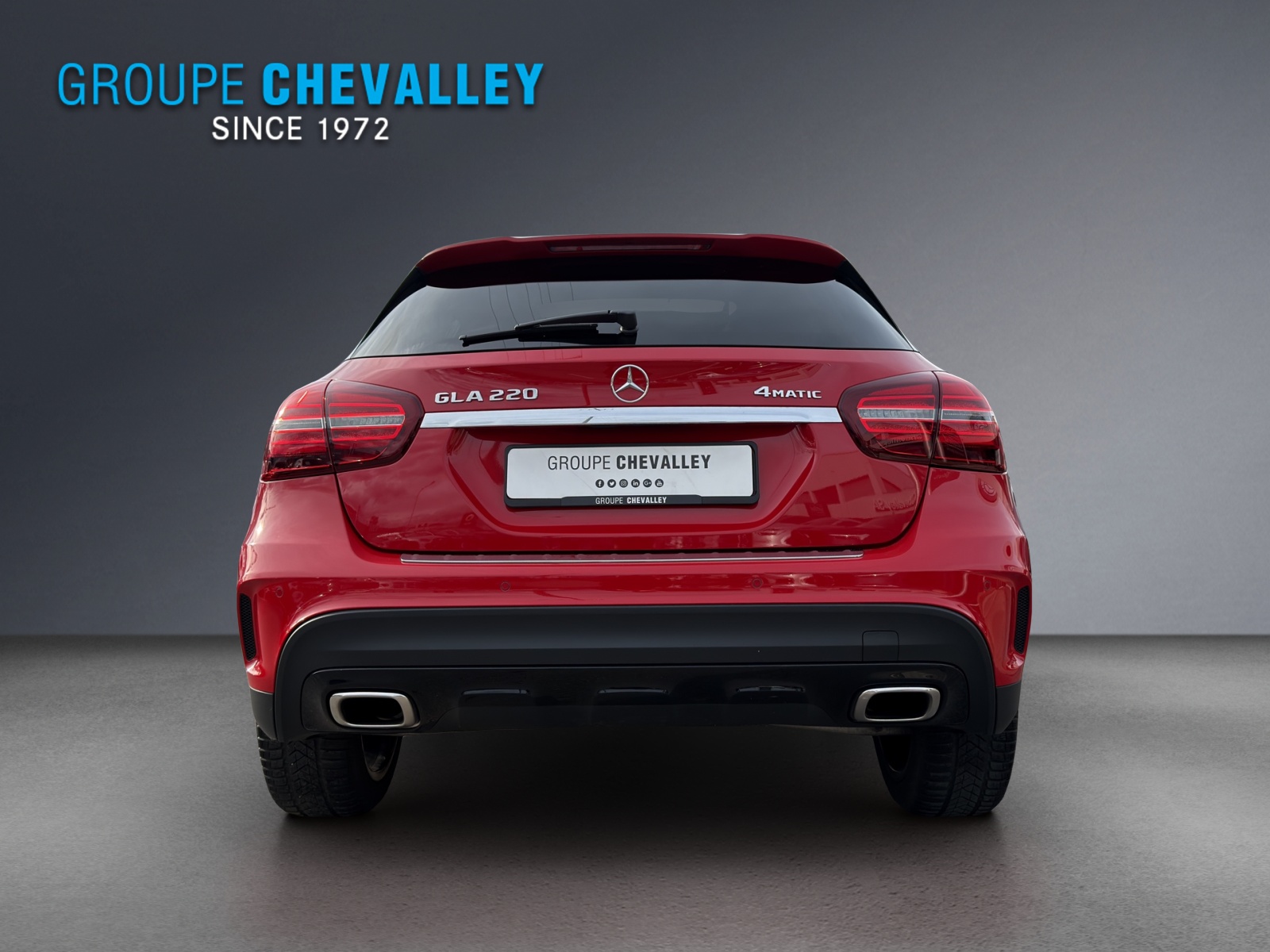 MERCEDES-BENZ GLA 220 AMG Line 4Matic 7G-DCT-image-4