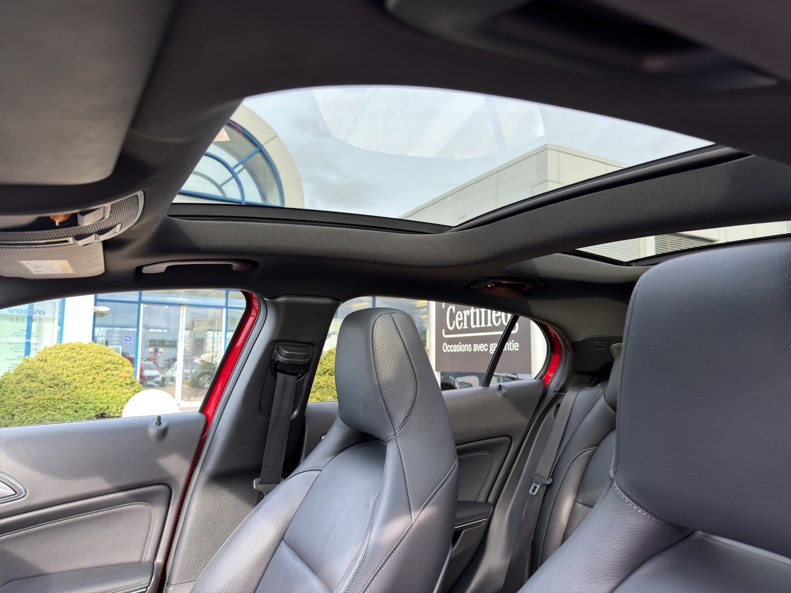 MERCEDES-BENZ GLA 220 AMG Line 4Matic 7G-DCT-image-15