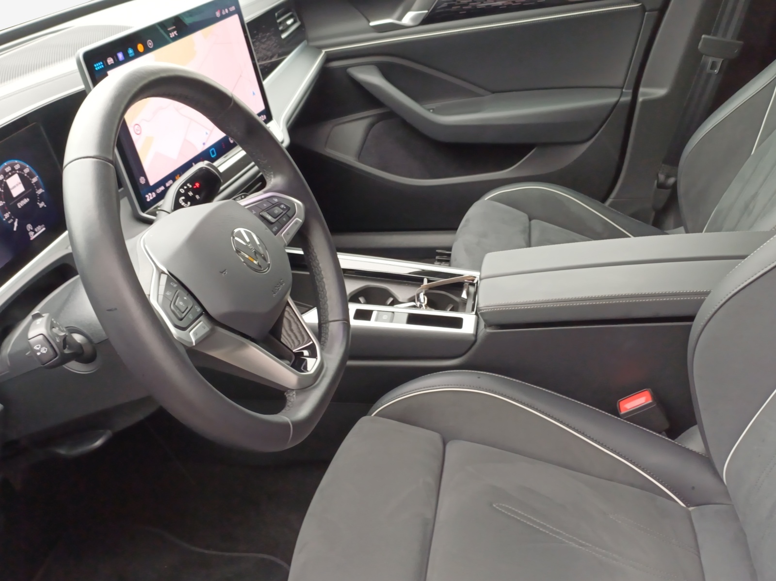 VW Passat Variant 2.0 TDI evo Elegance 4 Motion DSG-image-7