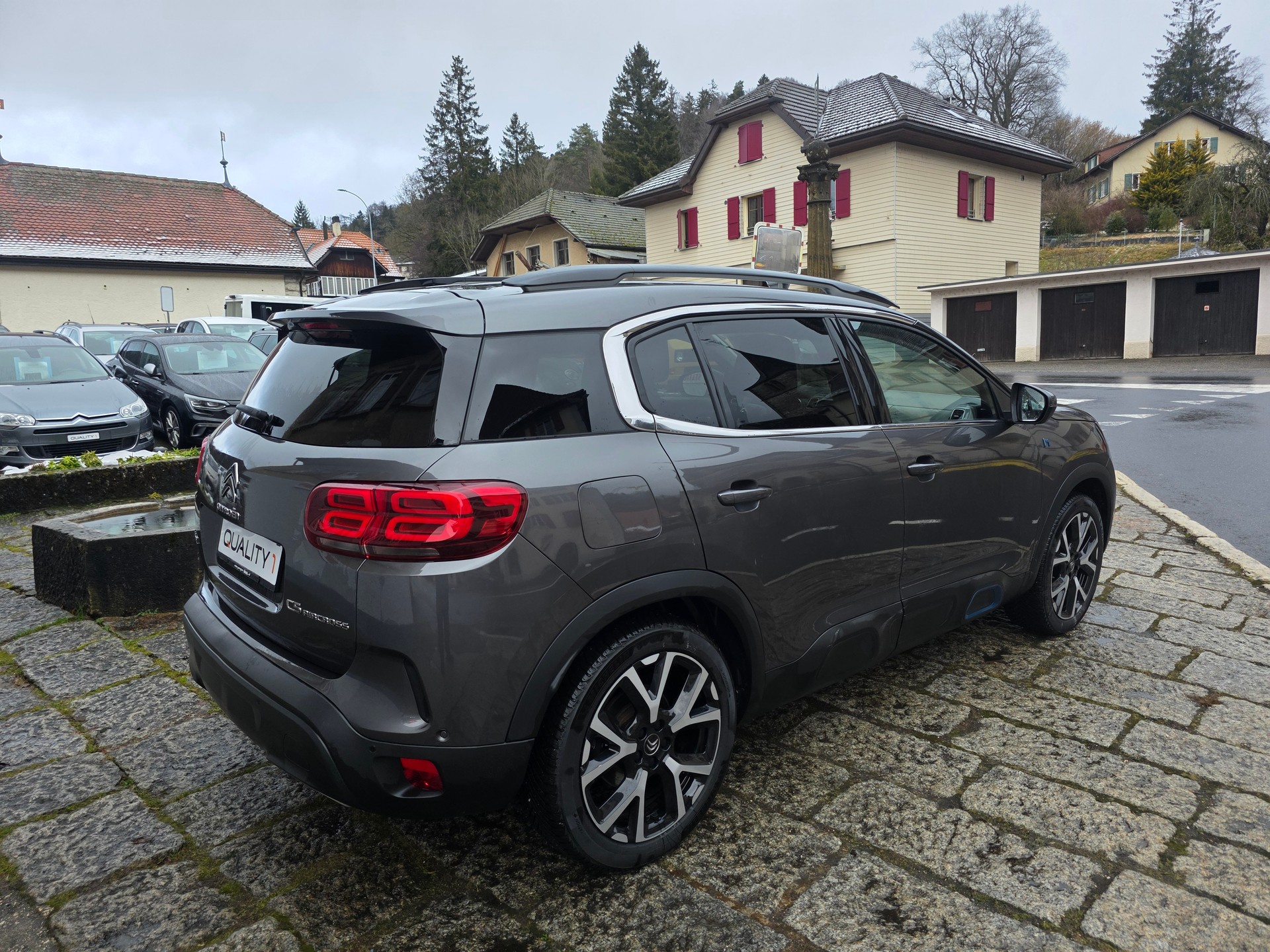 CITROEN C5 Aircross 1.6 PHEV Shine-image-3