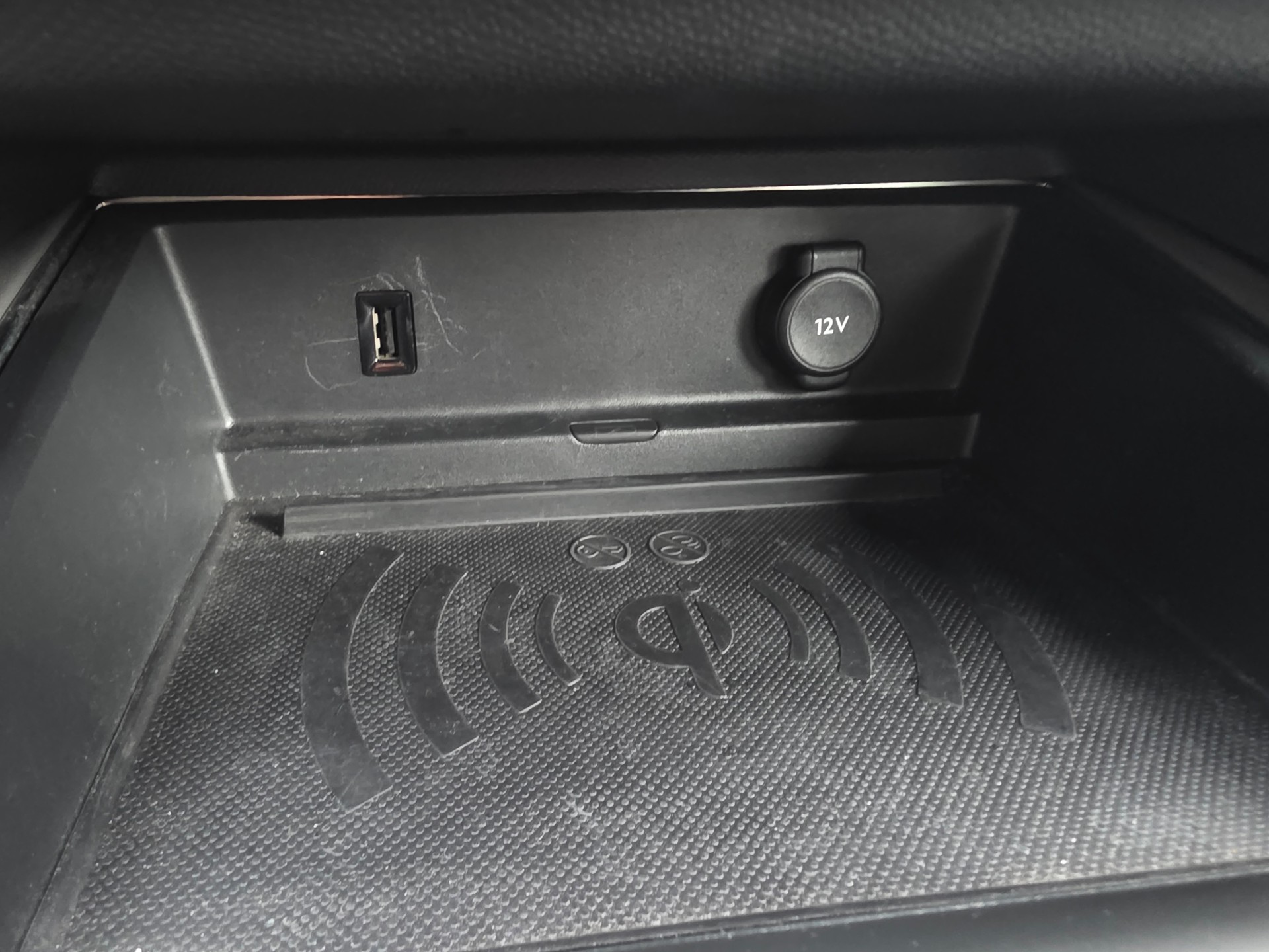 CITROEN C5 Aircross 1.6 PHEV Shine-image-11