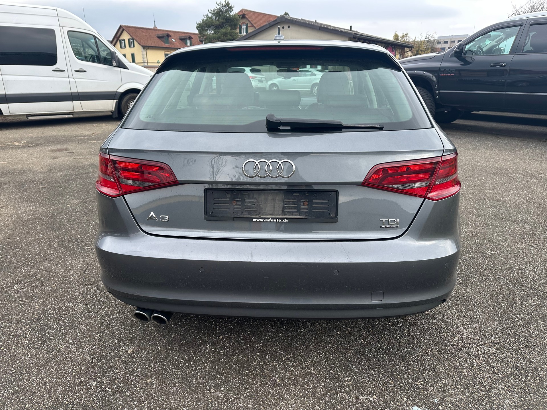 AUDI A3 Sportback 2.0 TDI Ambiente quattro-image-5