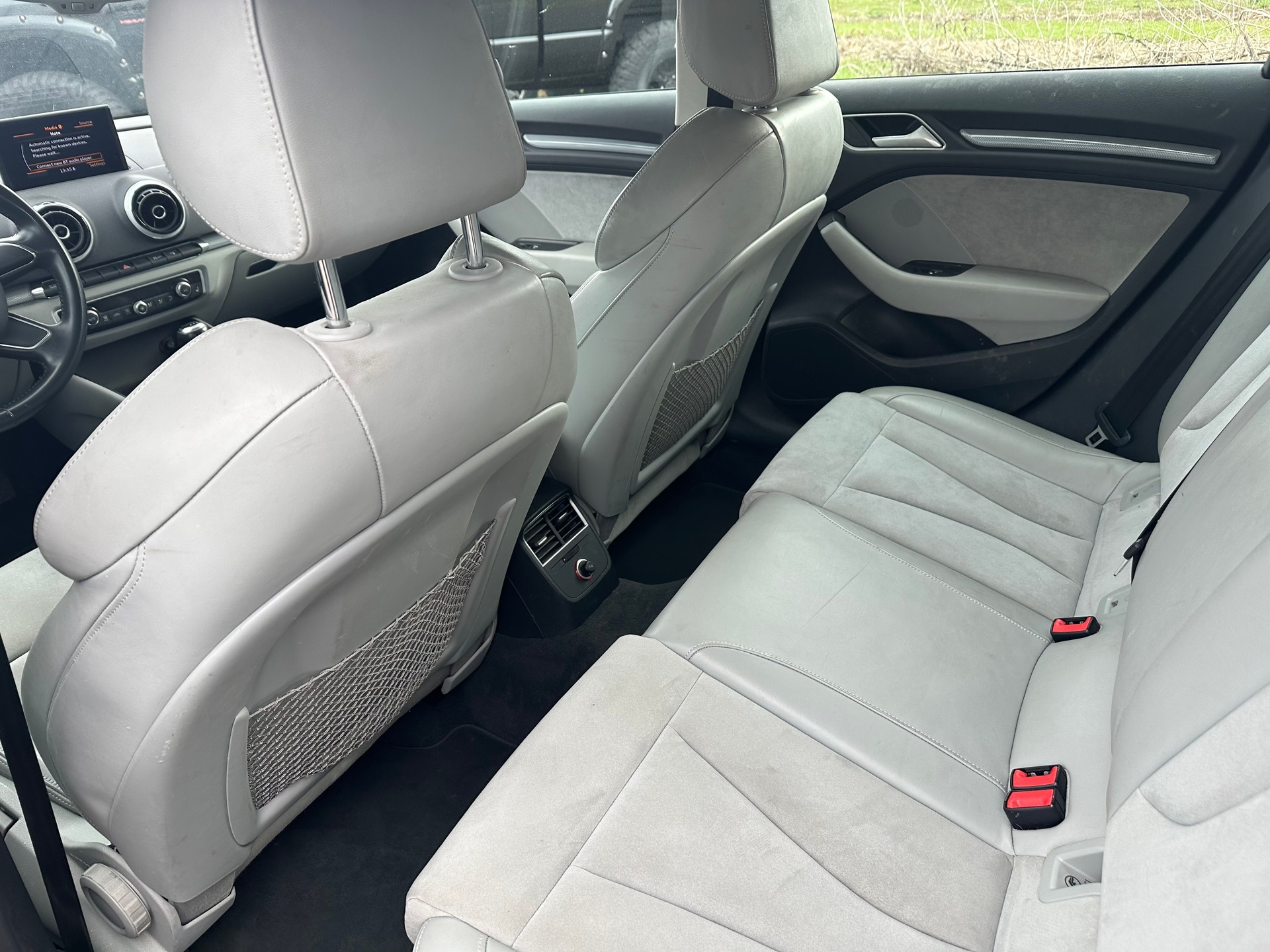 AUDI A3 Sportback 2.0 TDI Ambiente quattro-image-11