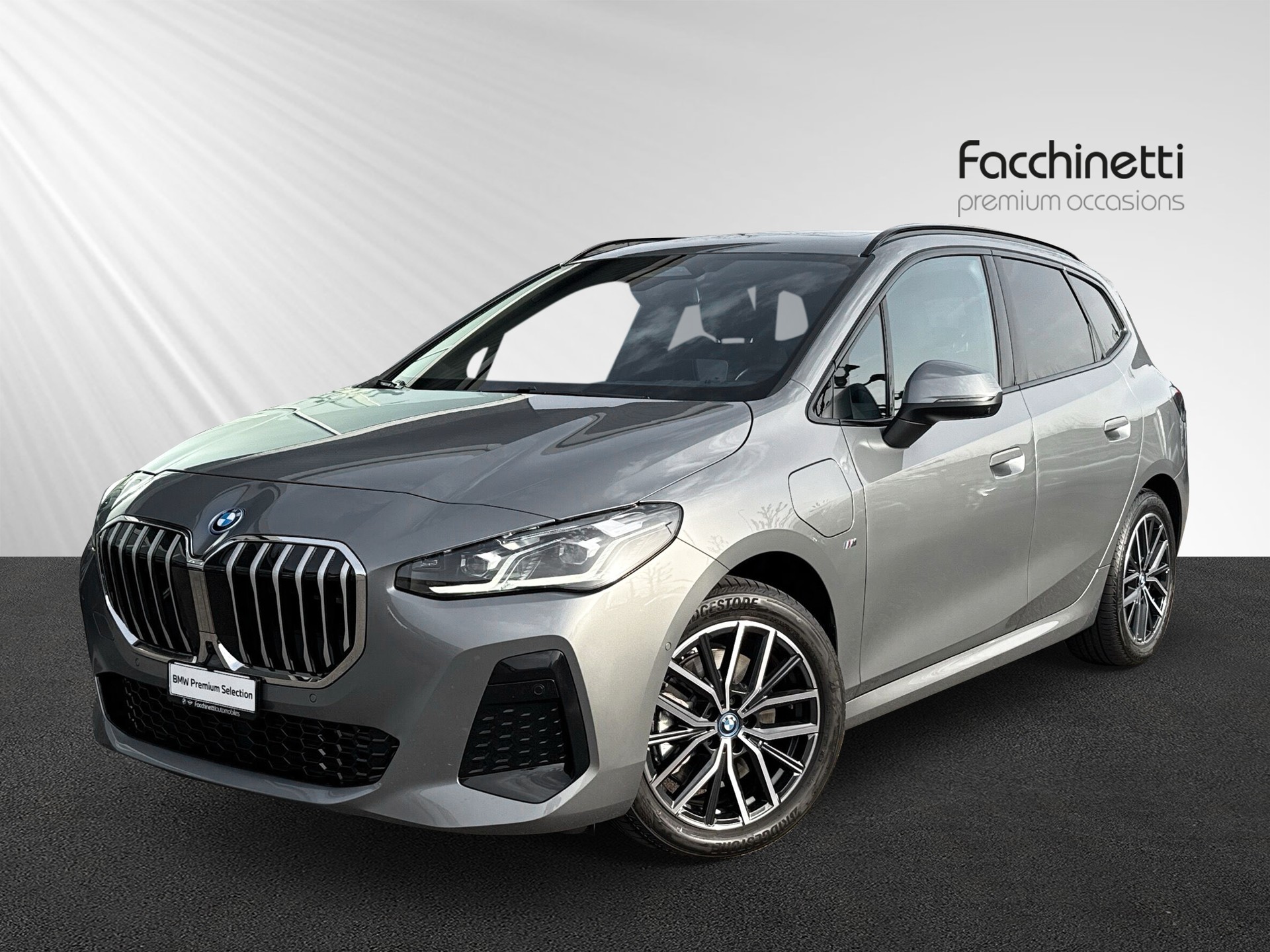 BMW 230e xDrive Active Tourer M Sport-image-0