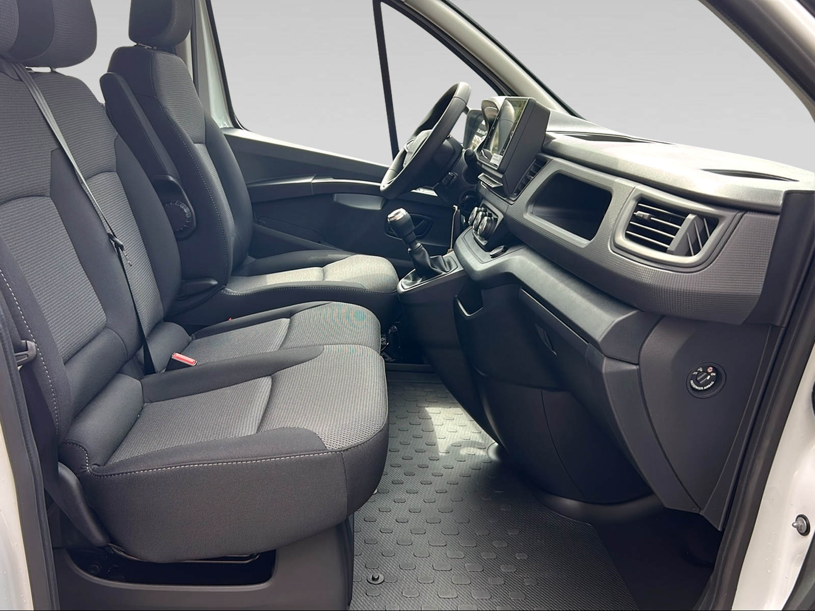 RENAULT Trafic Passenger Equilibre Blue dCi 110-image-5