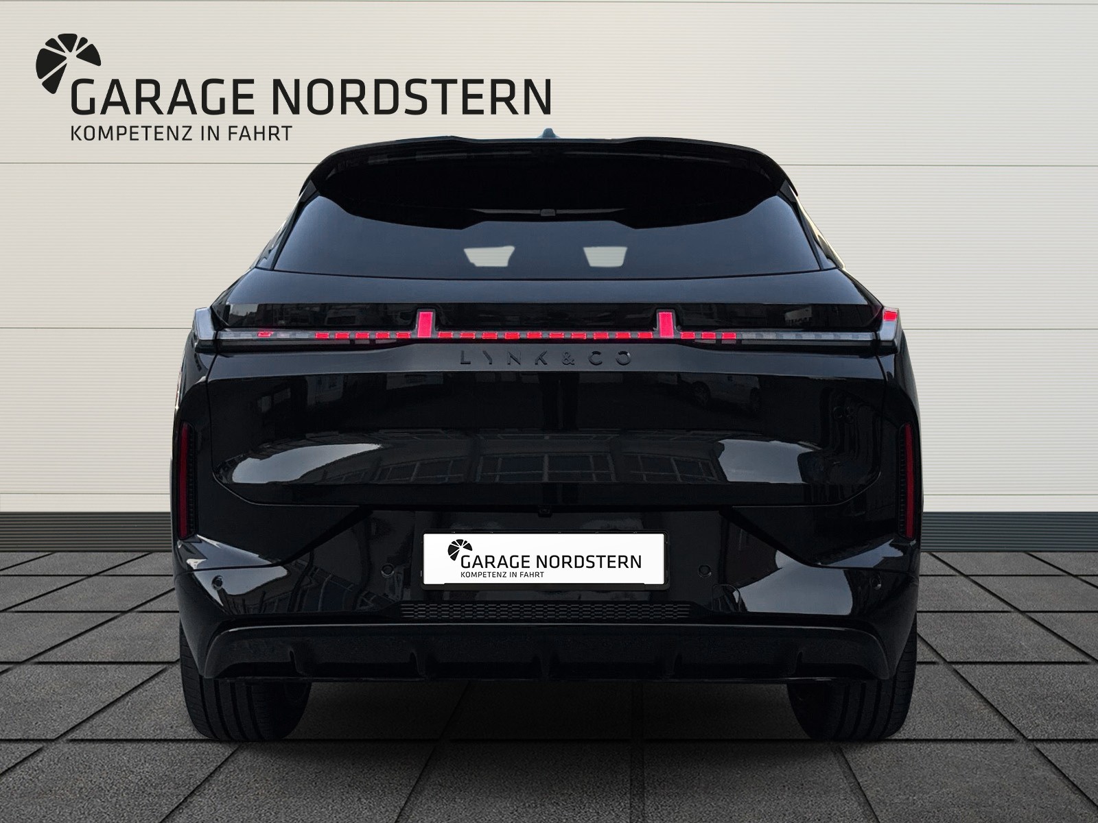 LYNK & CO 08 1.5 PHEV More-image-3