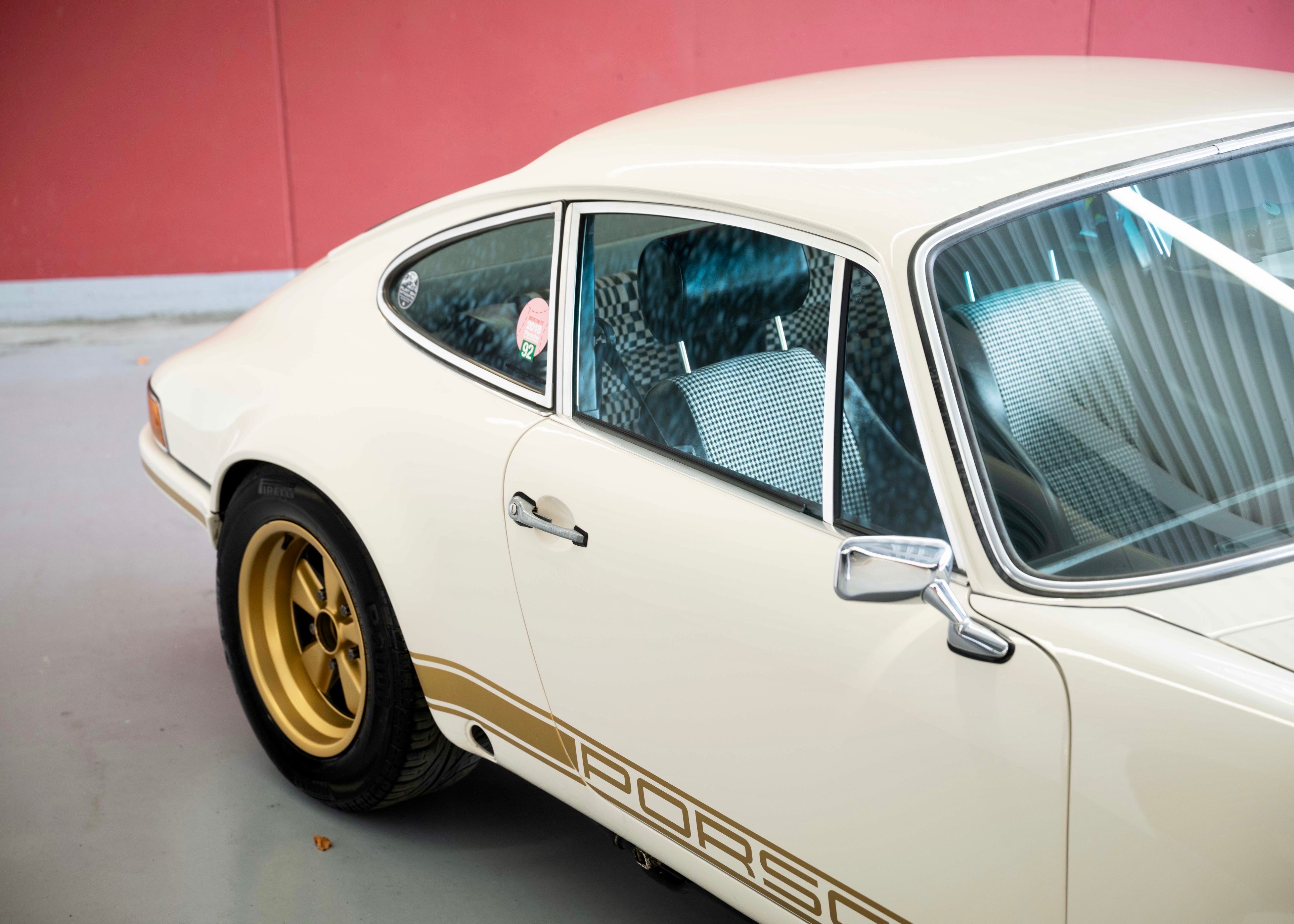Image PORSCHE 911 911 Backdate 3.0 SC (Swiss registration)
