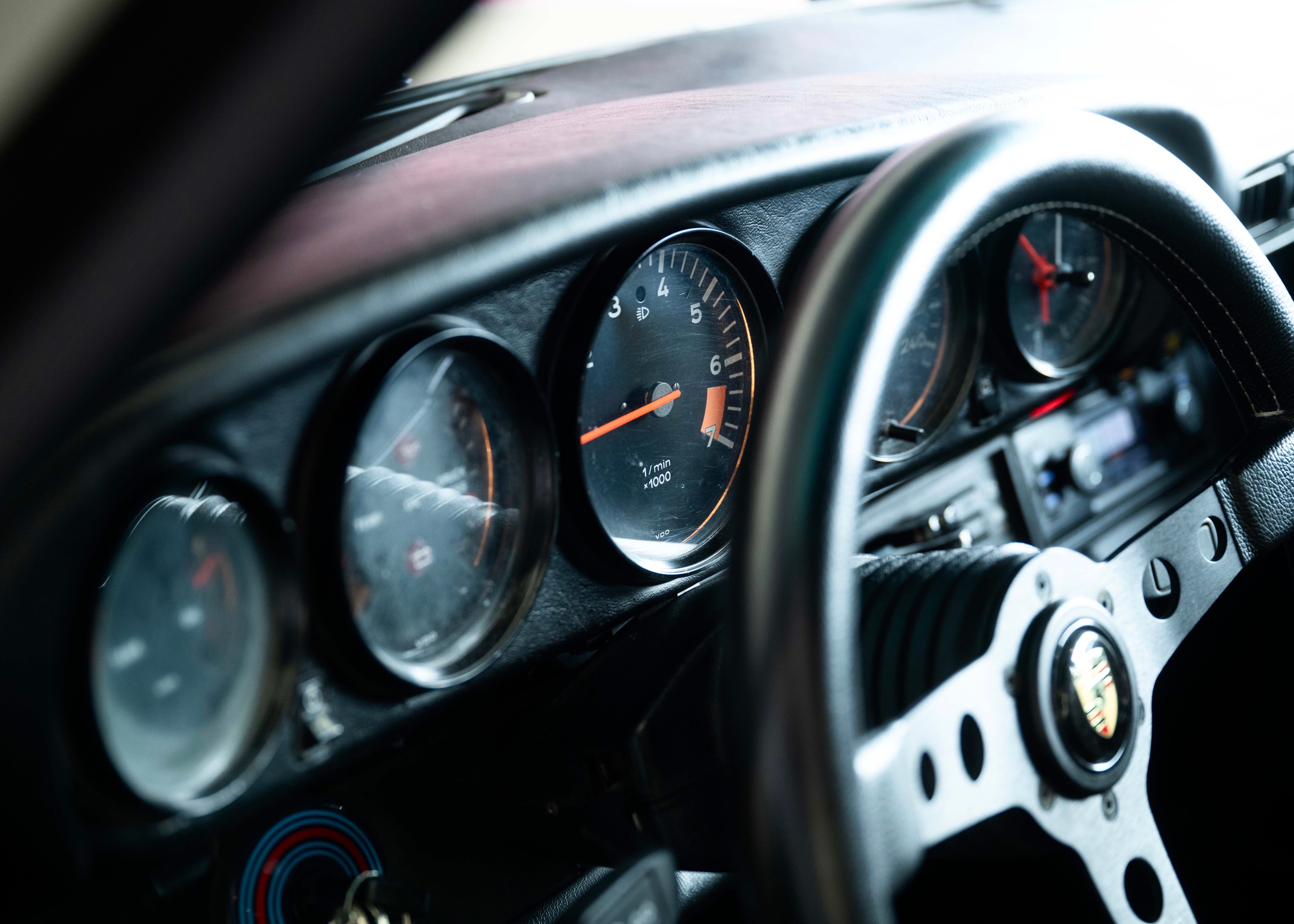 Image PORSCHE 911 911 Backdate 3.0 SC (Swiss registration)